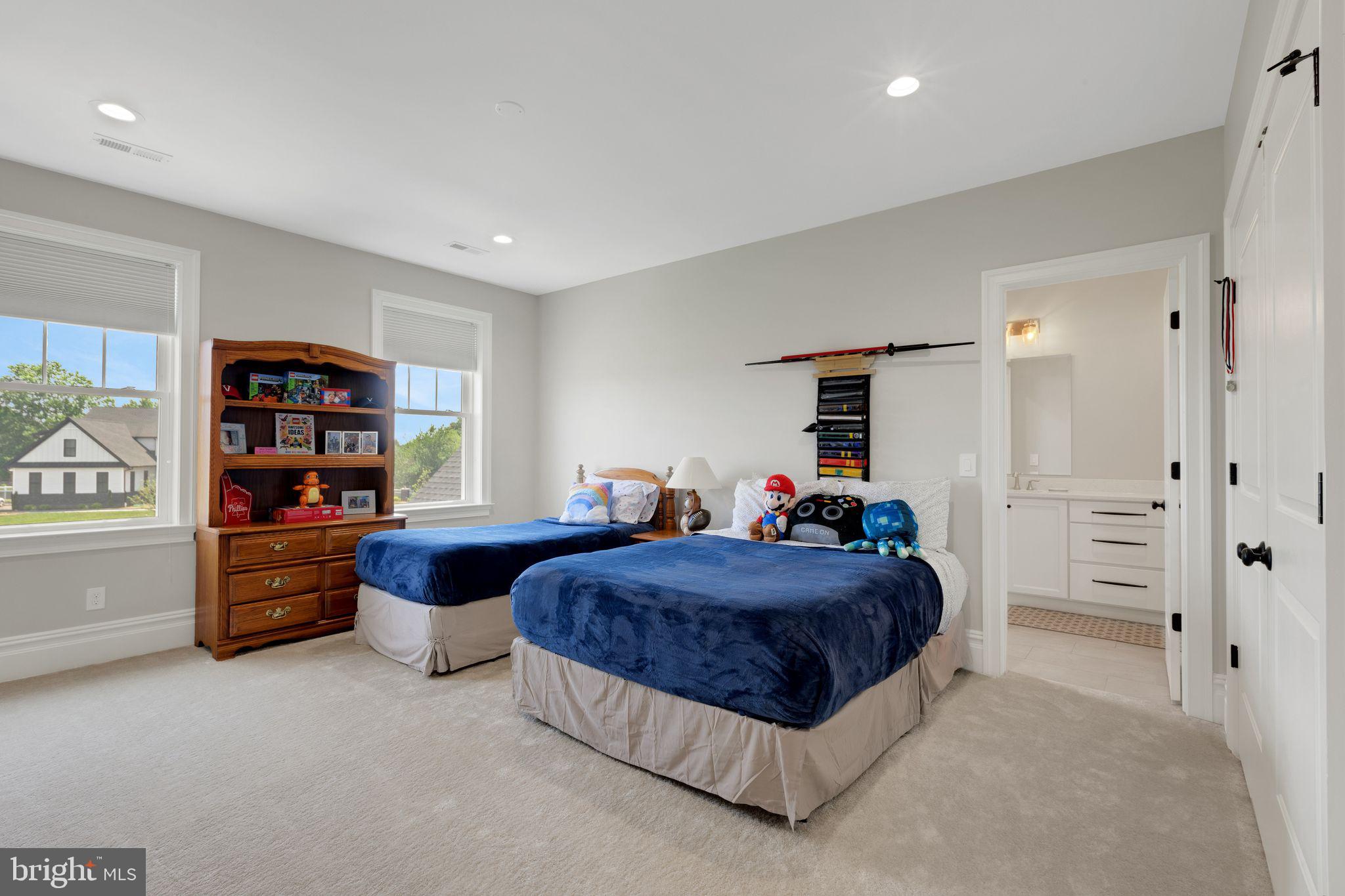 WAVERLY AT NORTHAMPTON - Residential