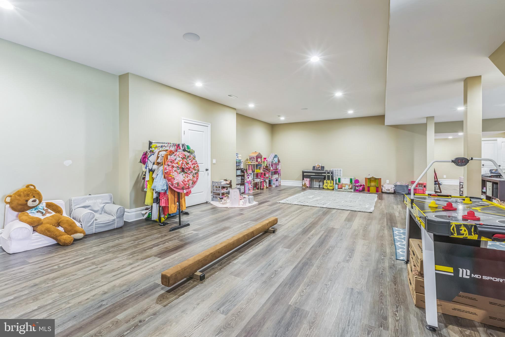 WAVERLY AT NORTHAMPTON - Residential