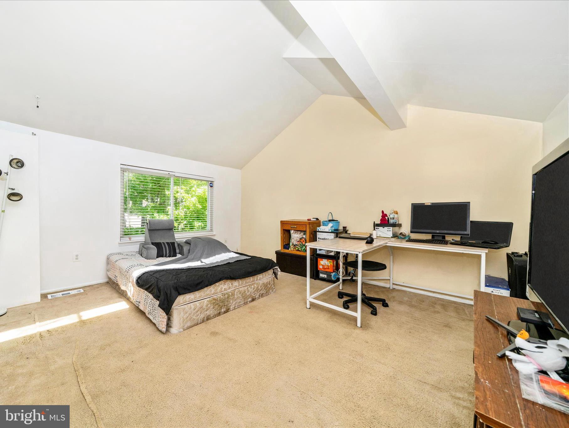 NORTH CREEK - Residential