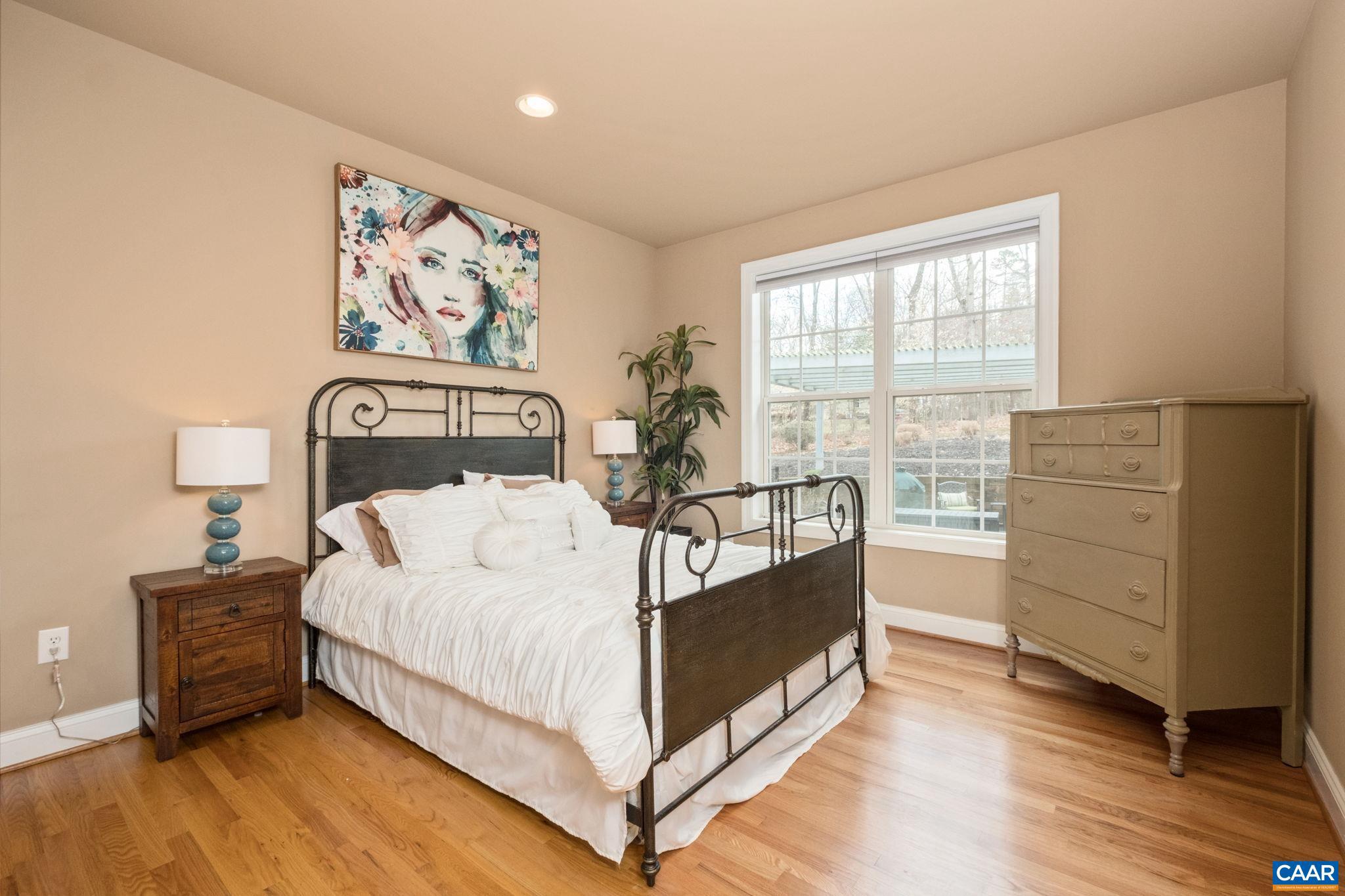 GODALMING - Residential