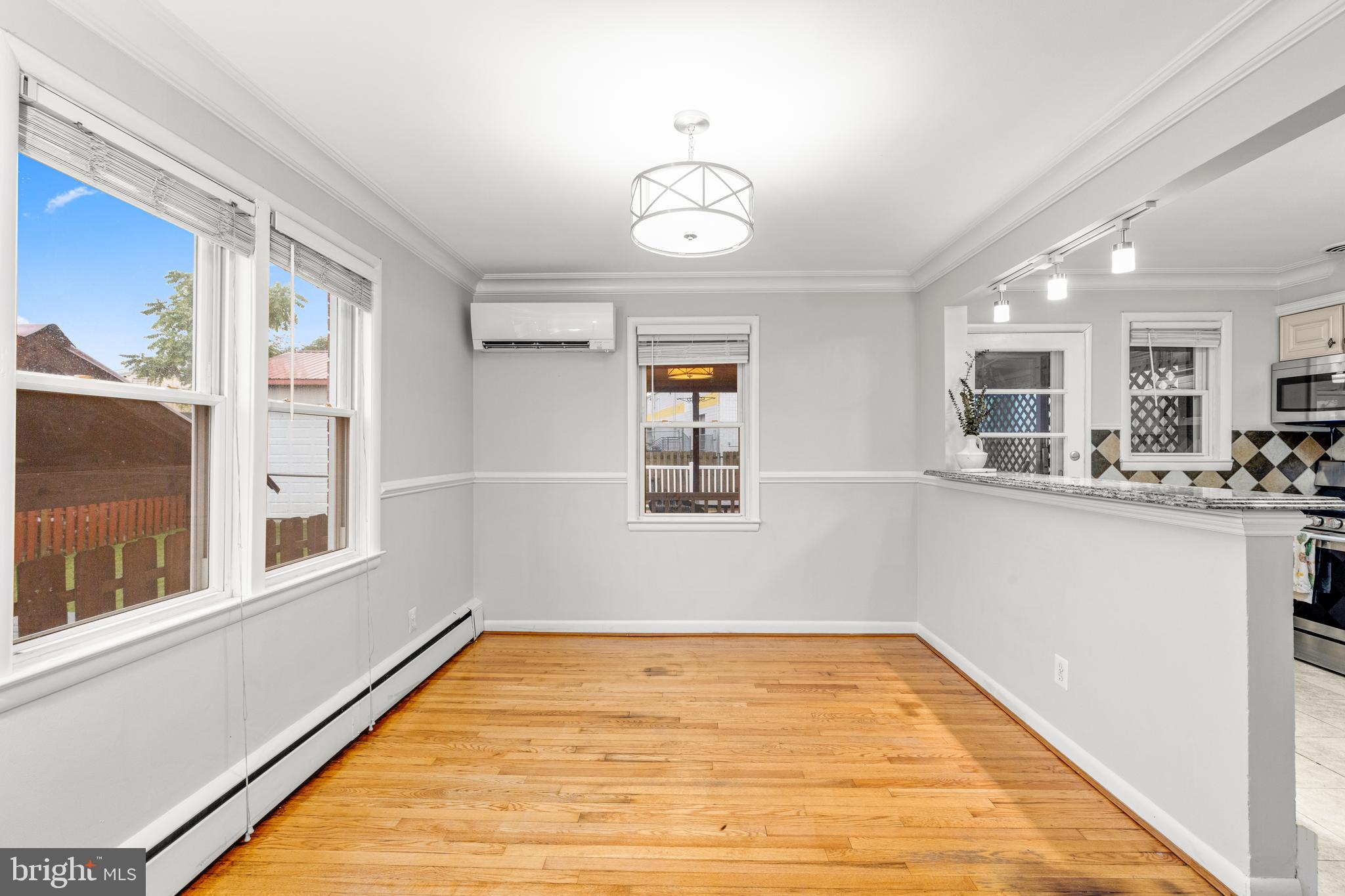 PHILADELPHIA HEIGHTS - Residential