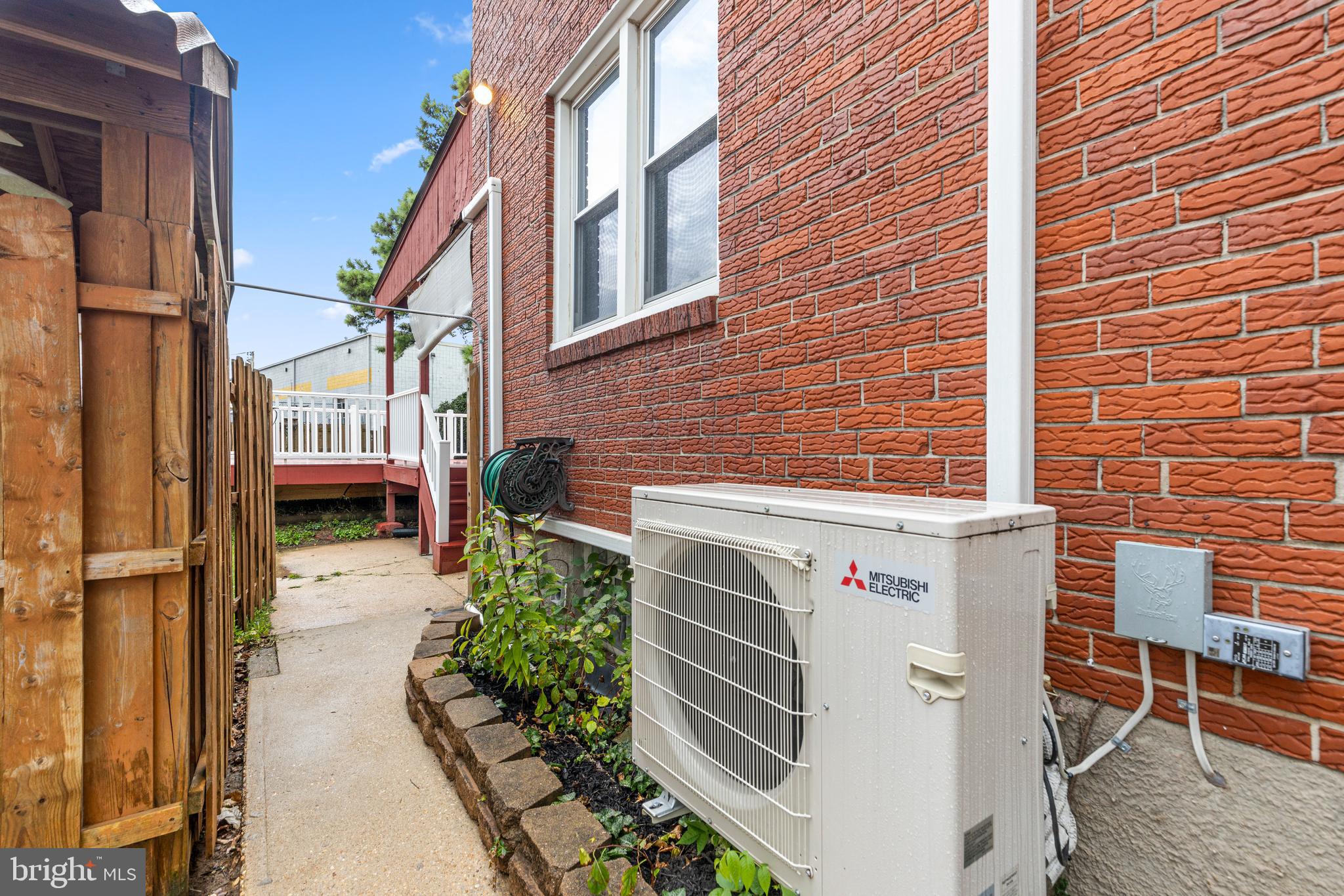 PHILADELPHIA HEIGHTS - Residential