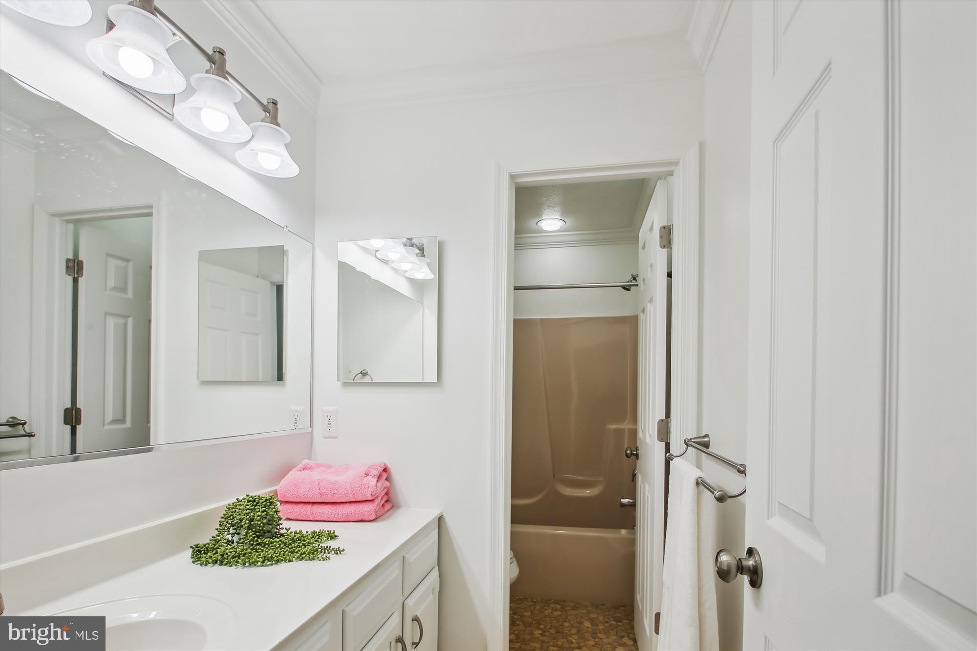 ELDERSBURG ESTATES - Residential