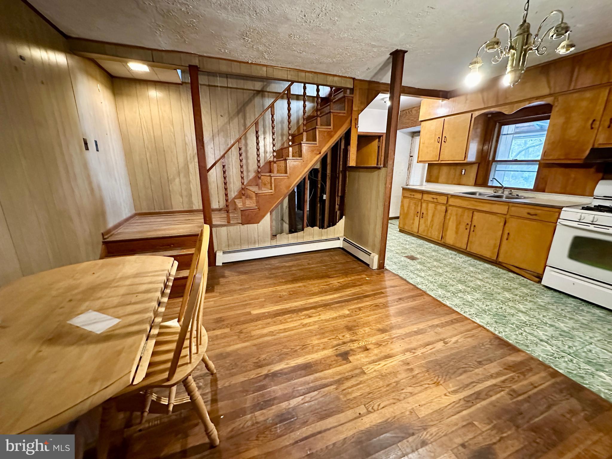 CATONSVILLE - Residential