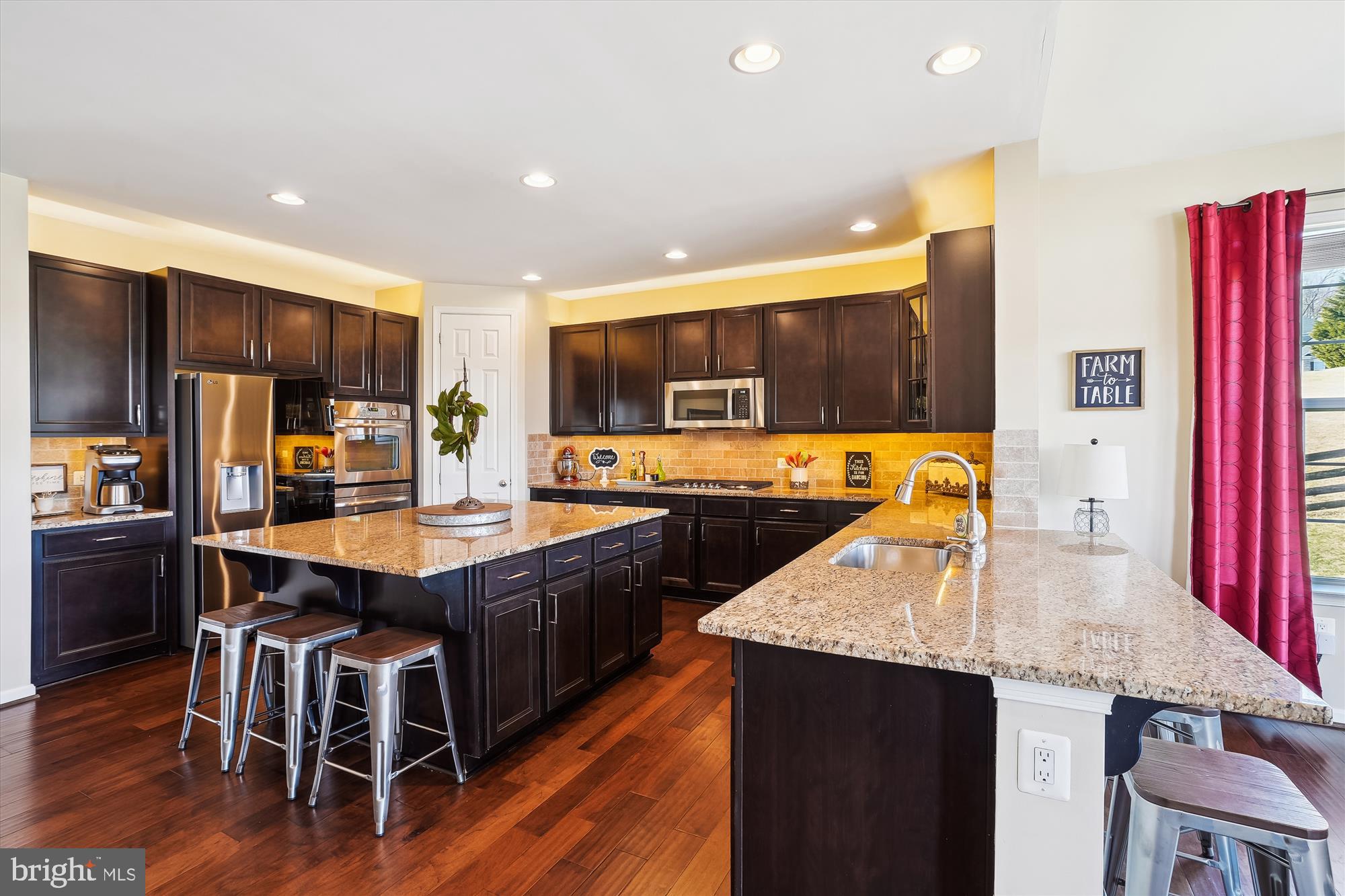 JAMISONS FARM - Residential