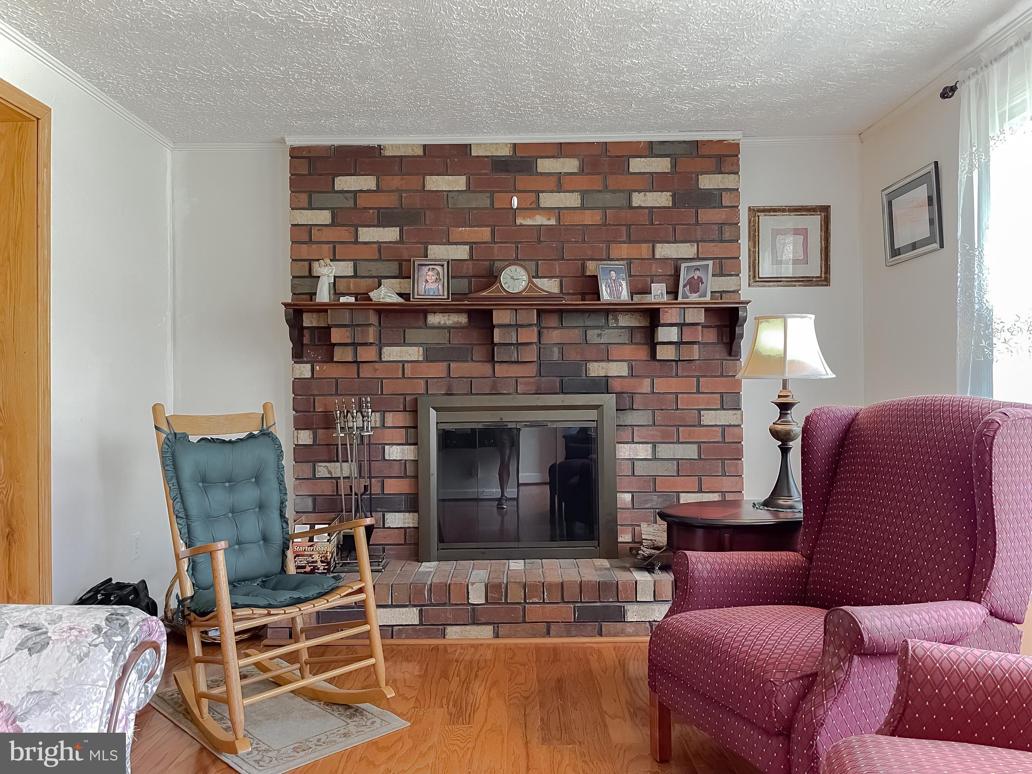 COUNTRY LAKES - Residential