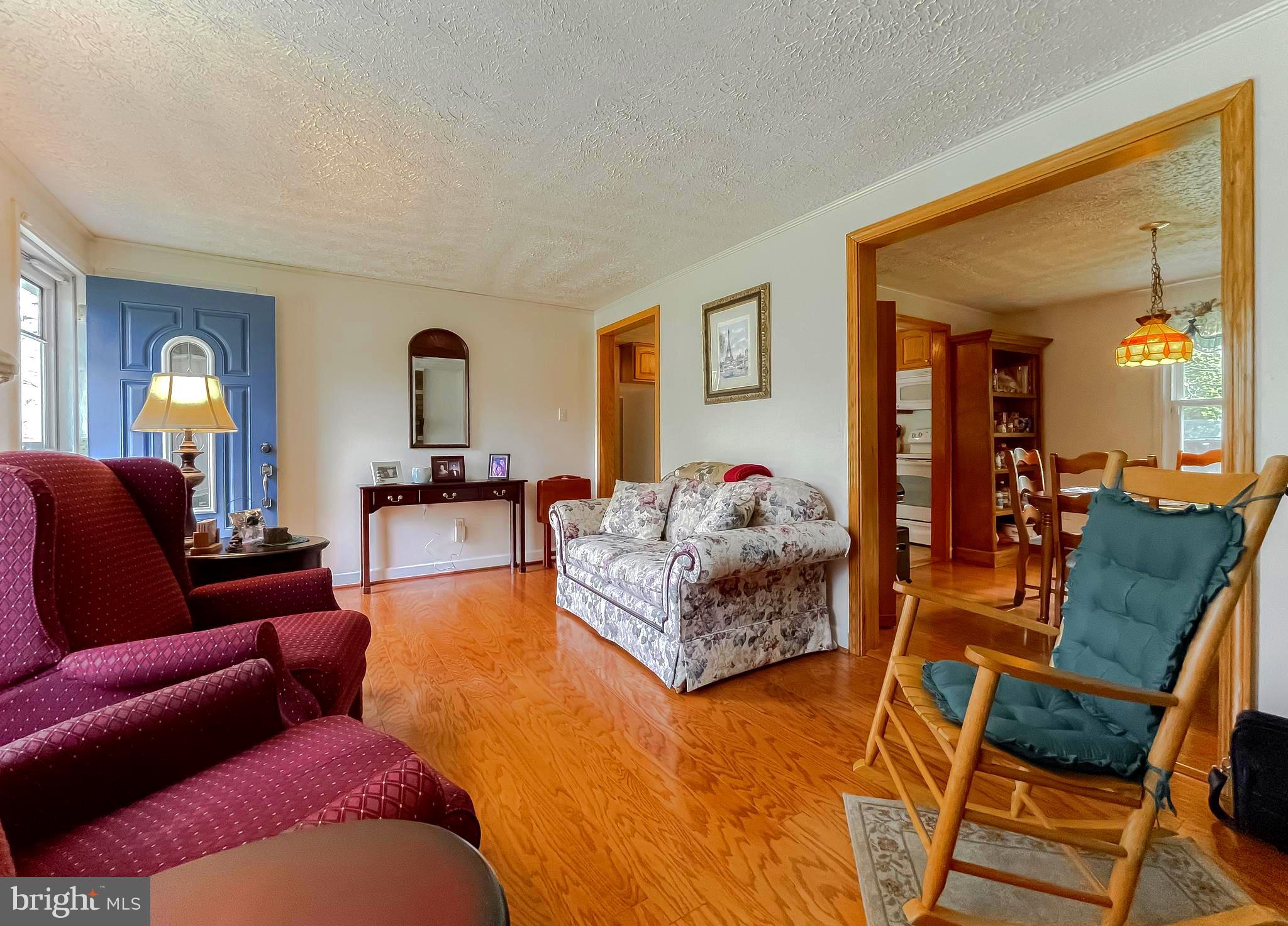 COUNTRY LAKES - Residential