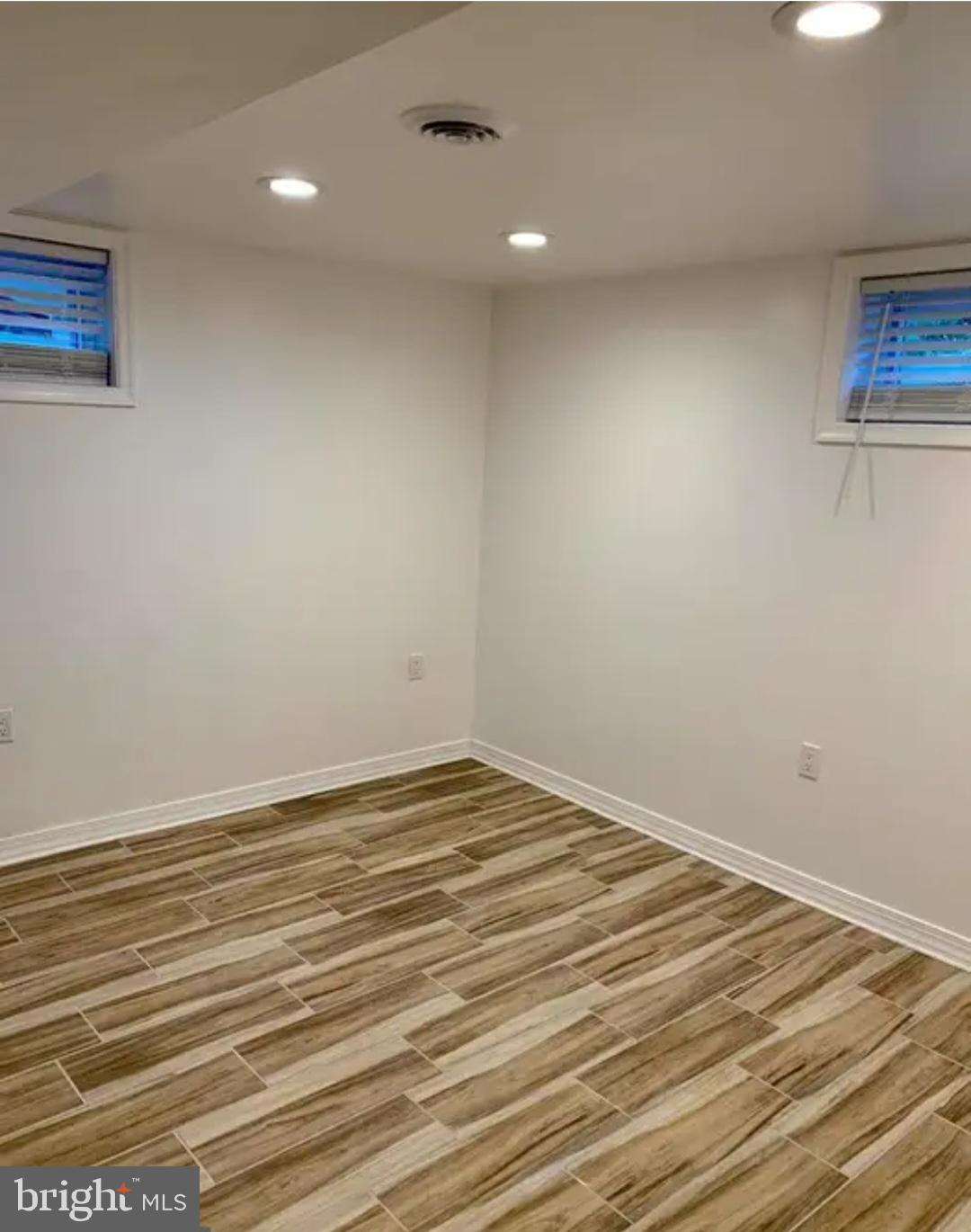 SEABROOK PARK - Residential Lease