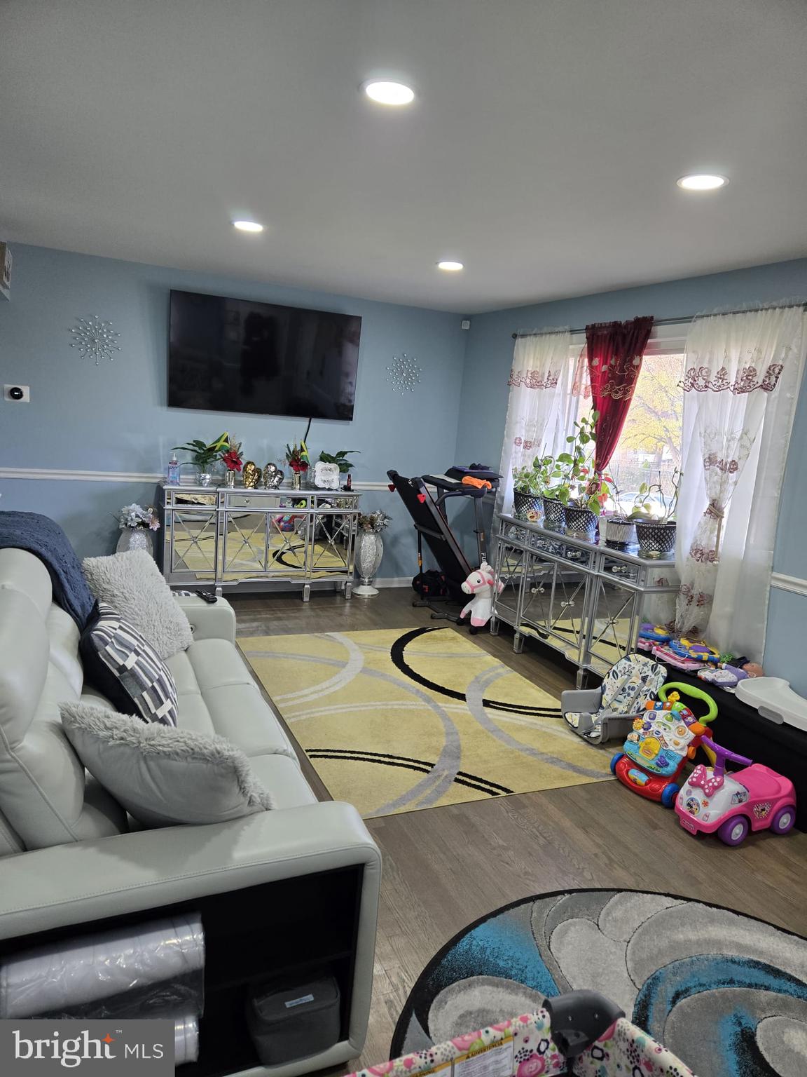 SEABROOK PARK - Residential Lease