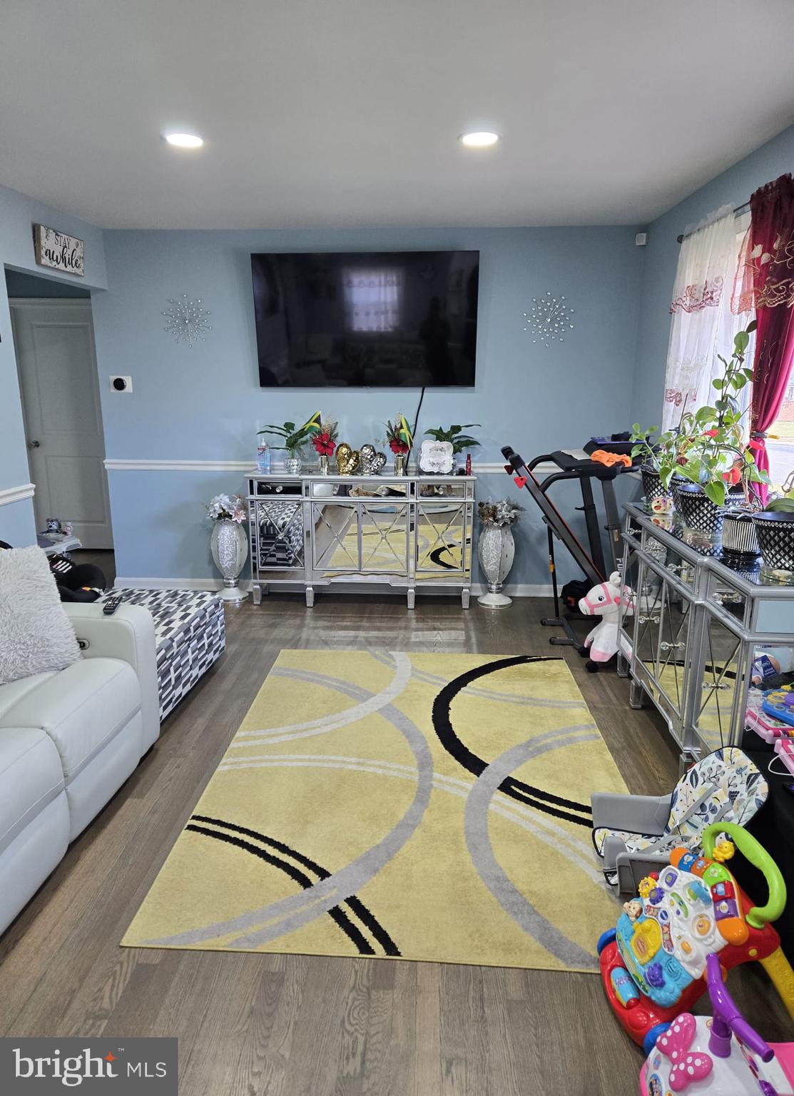 SEABROOK PARK - Residential Lease