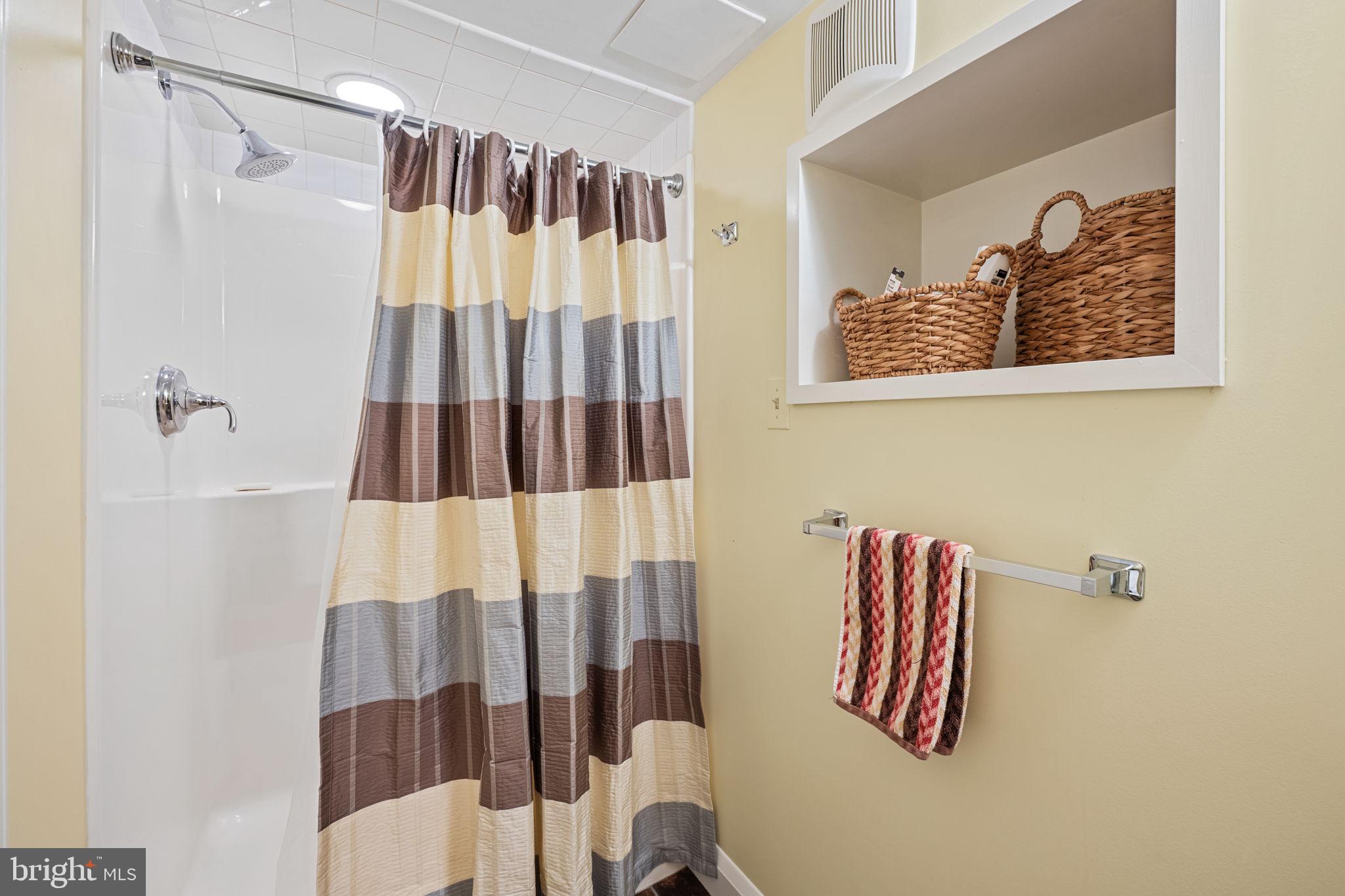 RUXTON - Residential