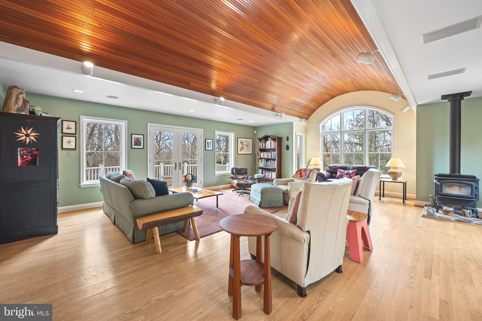 RUXTON - Residential