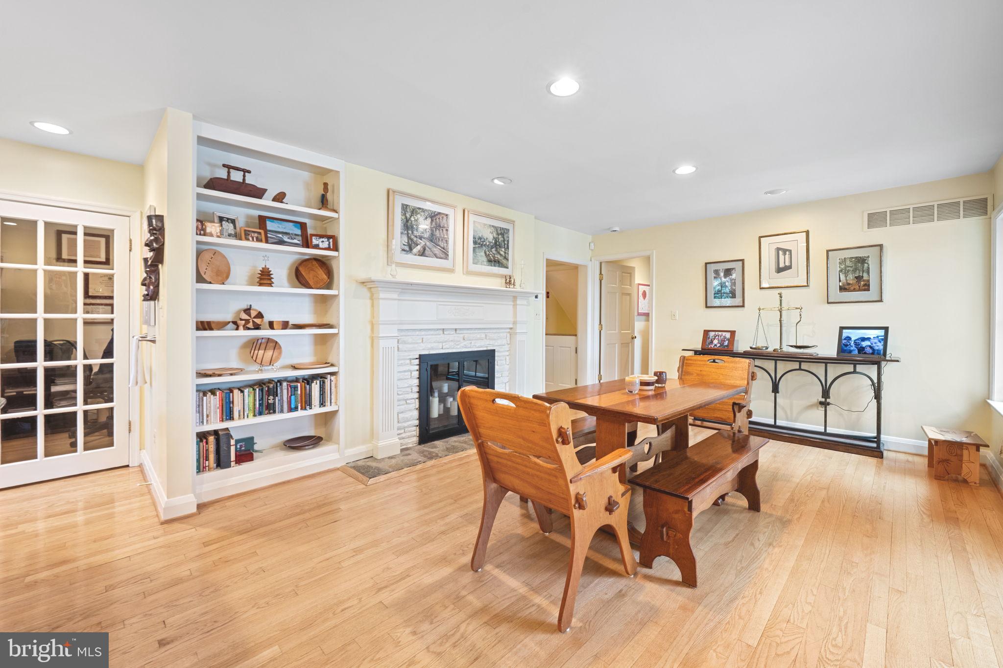 RUXTON - Residential