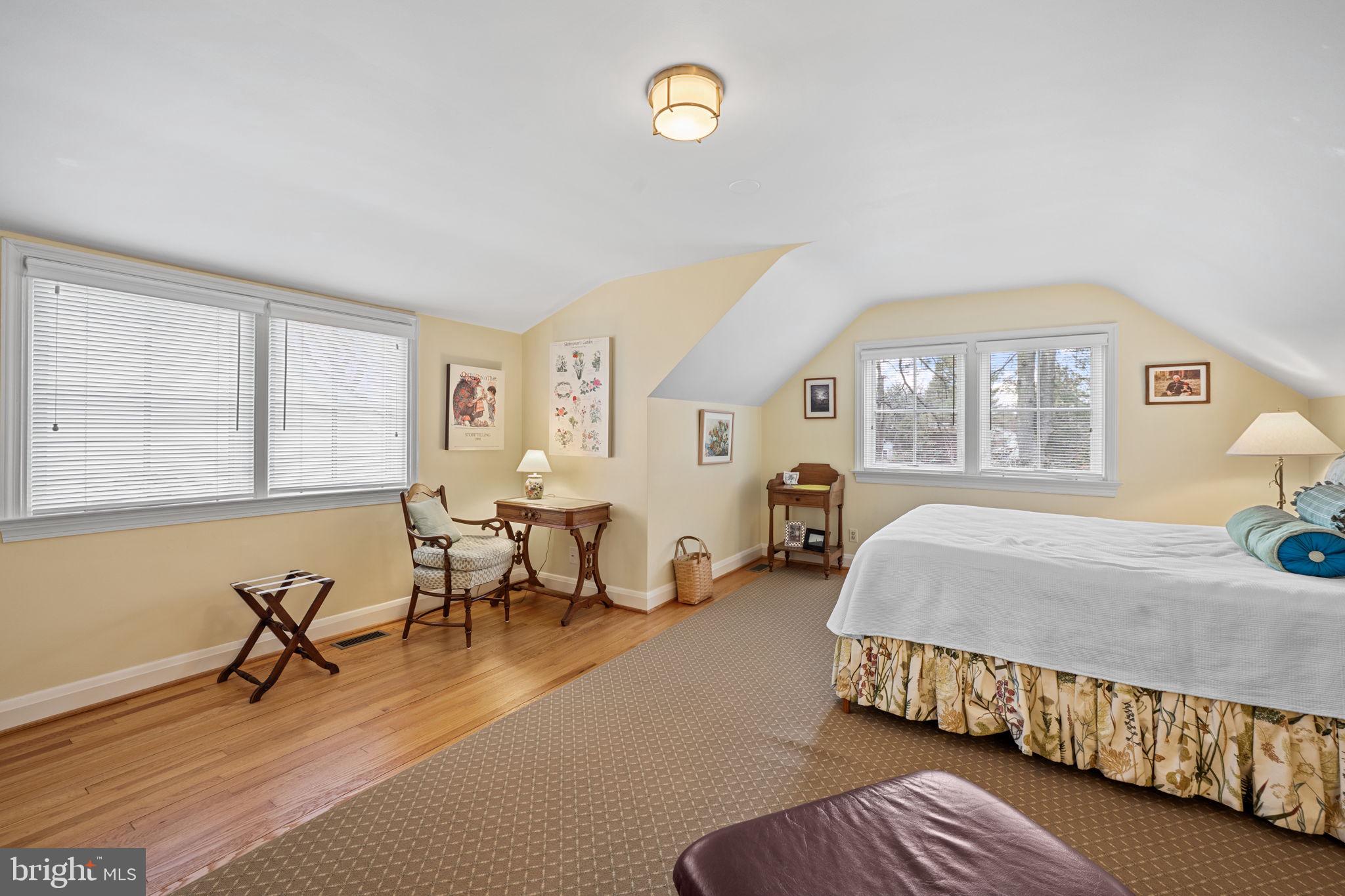 RUXTON - Residential