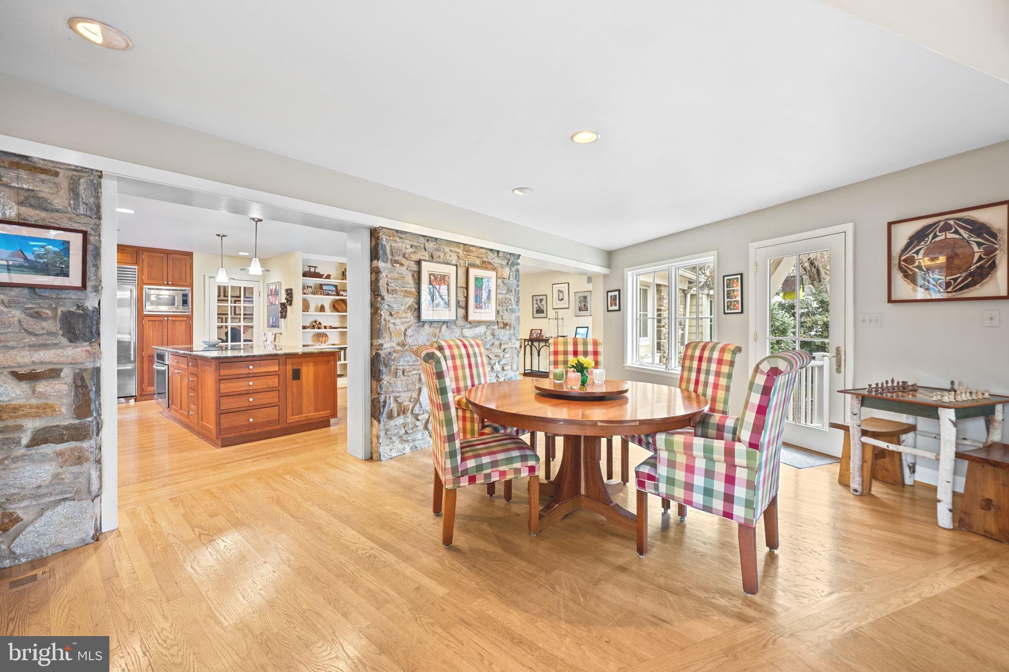 RUXTON - Residential