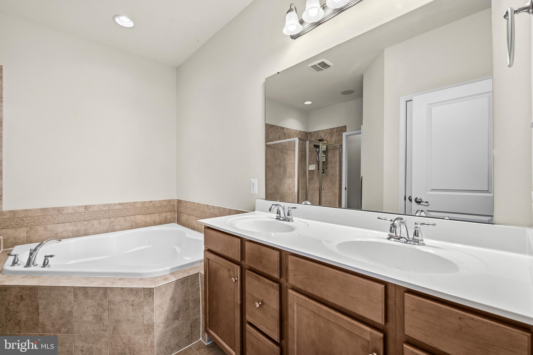 MARKET SQUARE - Residential