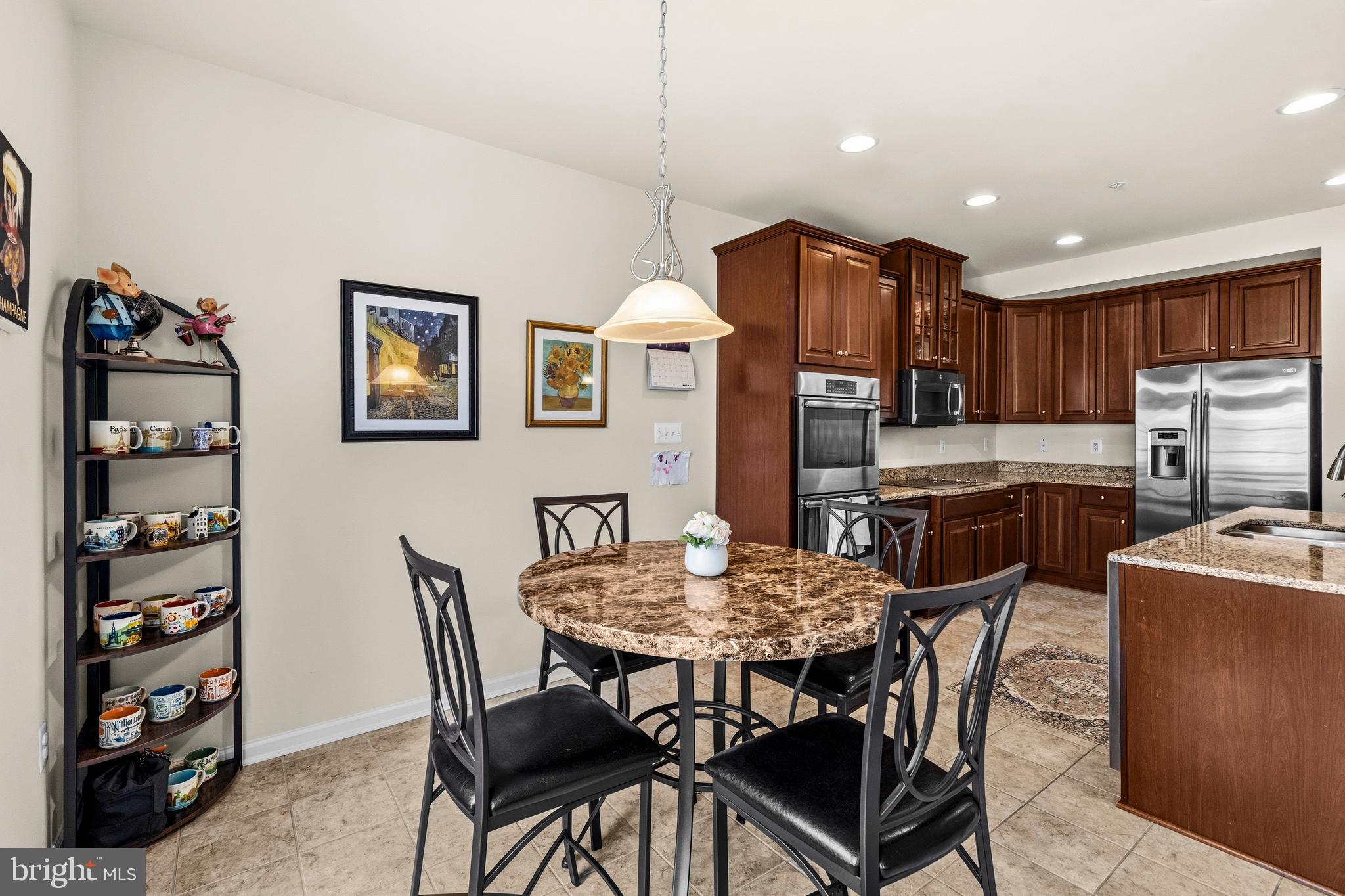 MARKET SQUARE - Residential