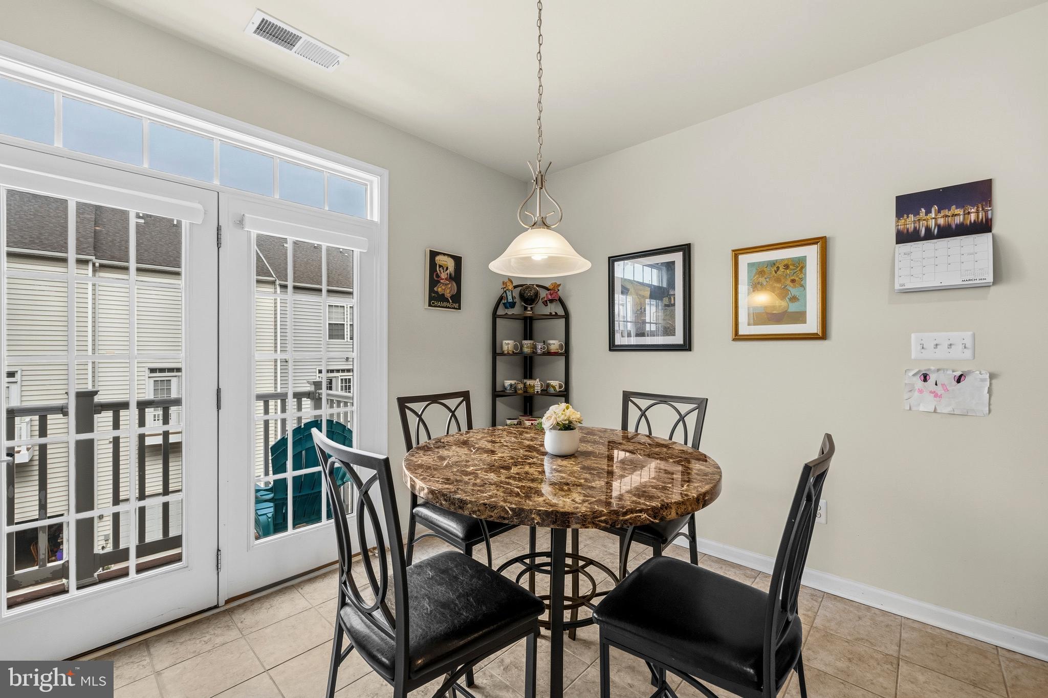 MARKET SQUARE - Residential