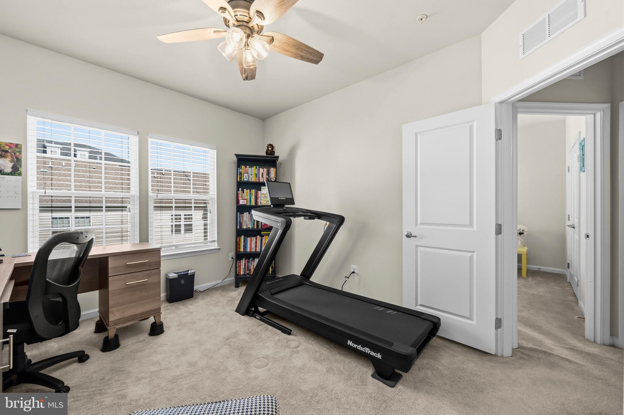 MARKET SQUARE - Residential