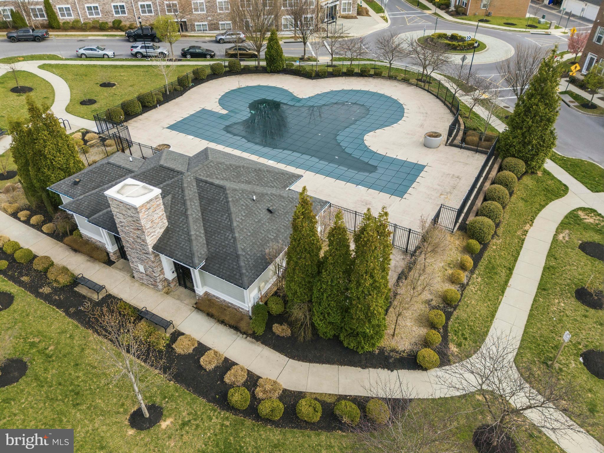 MARKET SQUARE - Residential