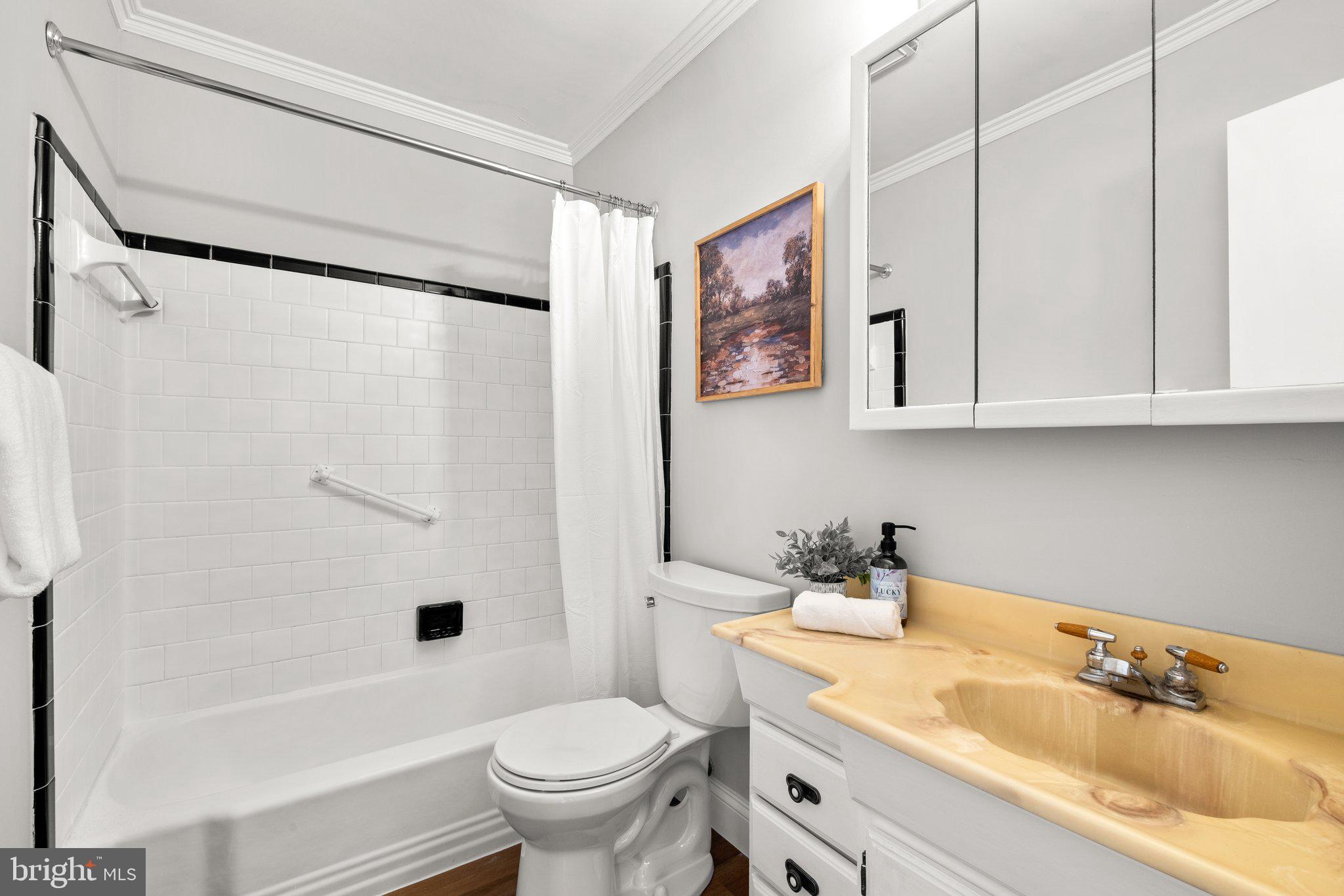 COLLEGE PARK ESTATES - Residential