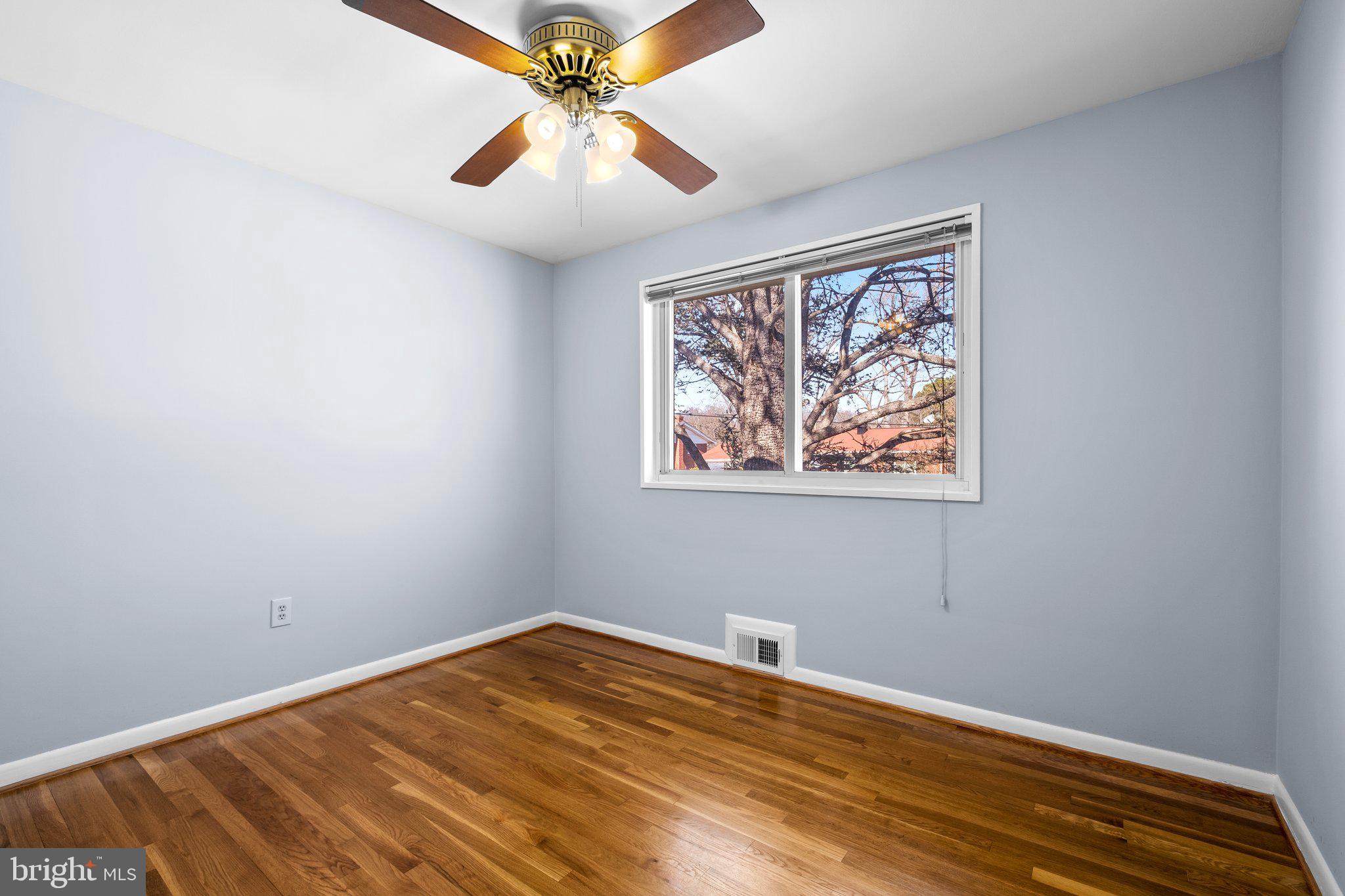 COLLEGE PARK ESTATES - Residential