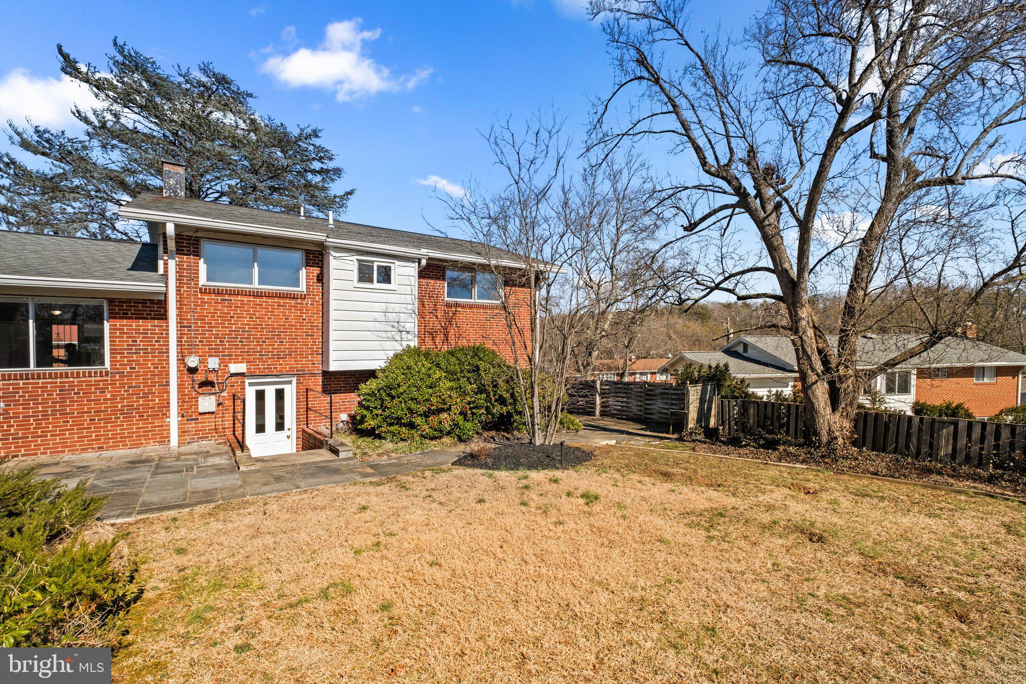 COLLEGE PARK ESTATES - Residential