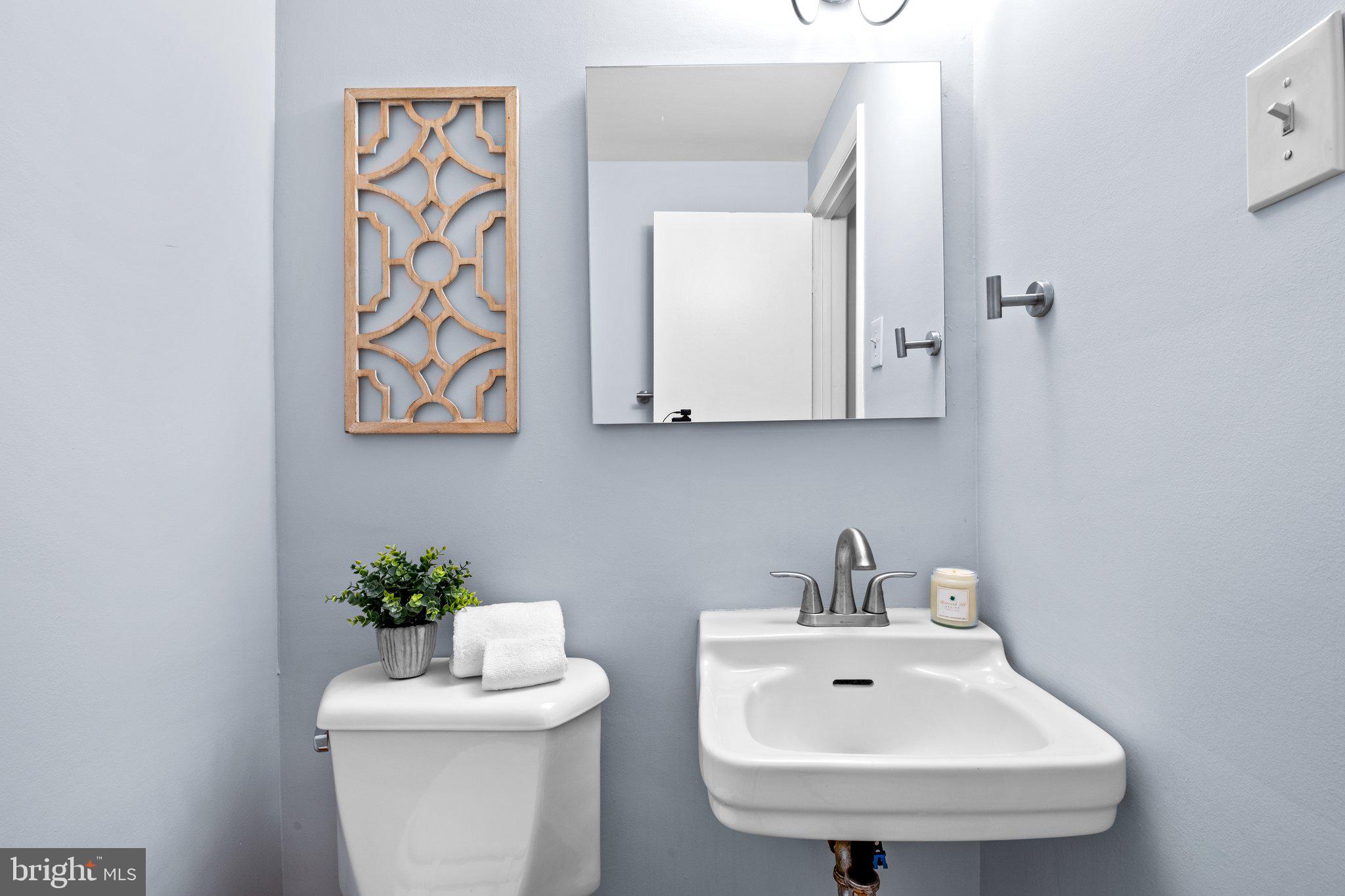 COLLEGE PARK ESTATES - Residential