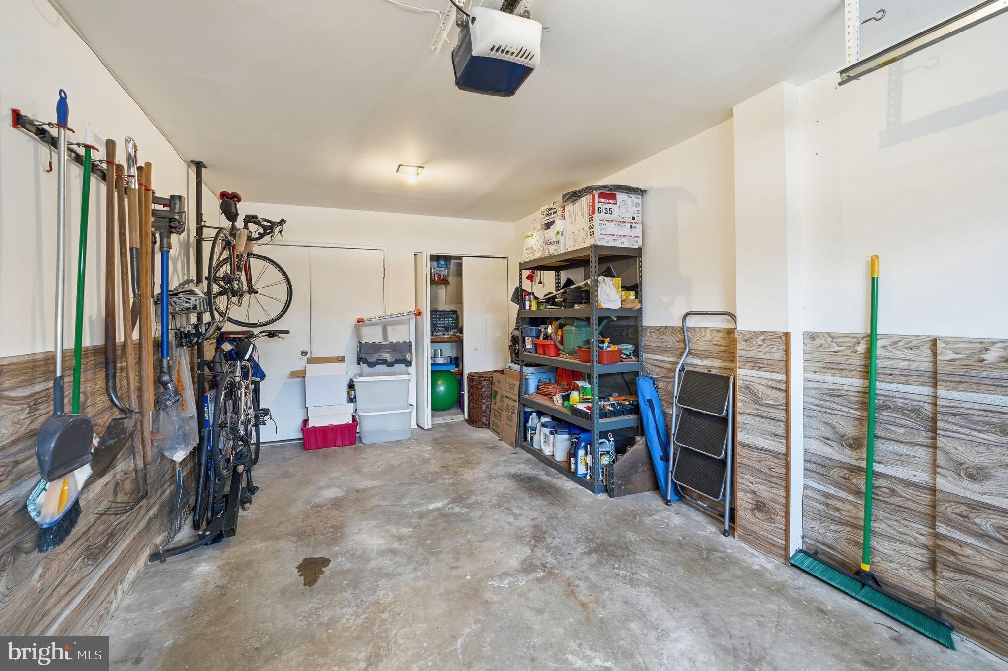 MCLEAN PARK MANOR - Residential