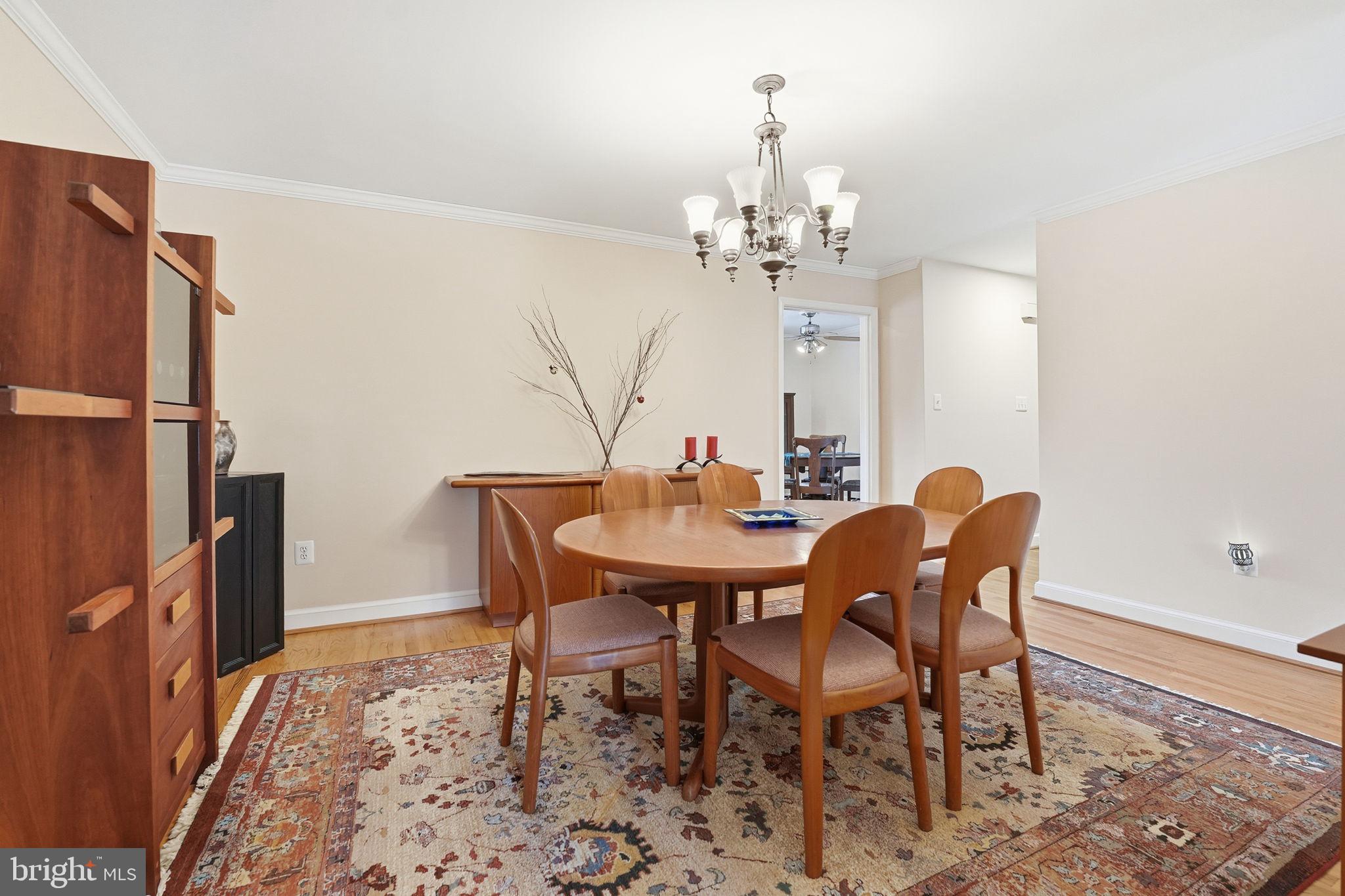 MCLEAN PARK MANOR - Residential