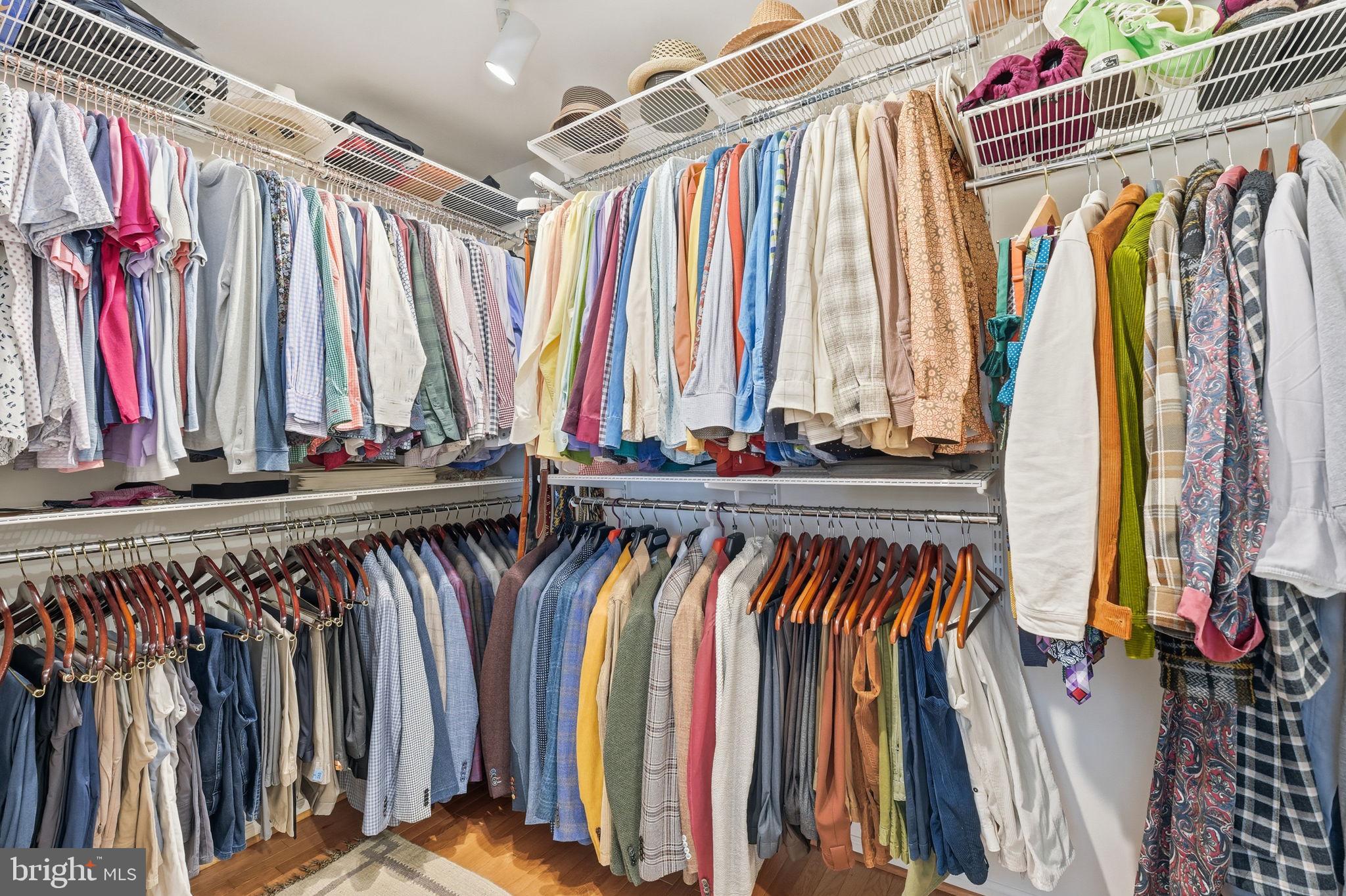 MCLEAN PARK MANOR - Residential