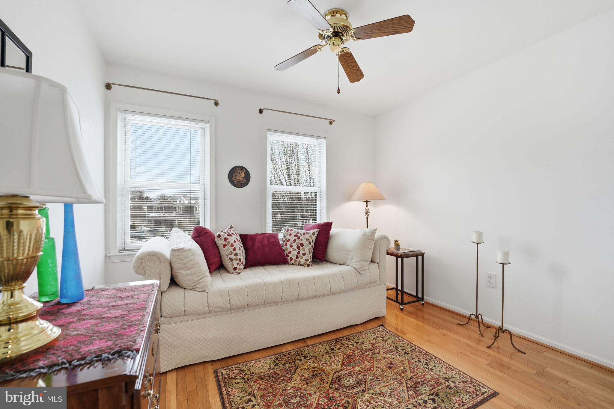 MCLEAN PARK MANOR - Residential