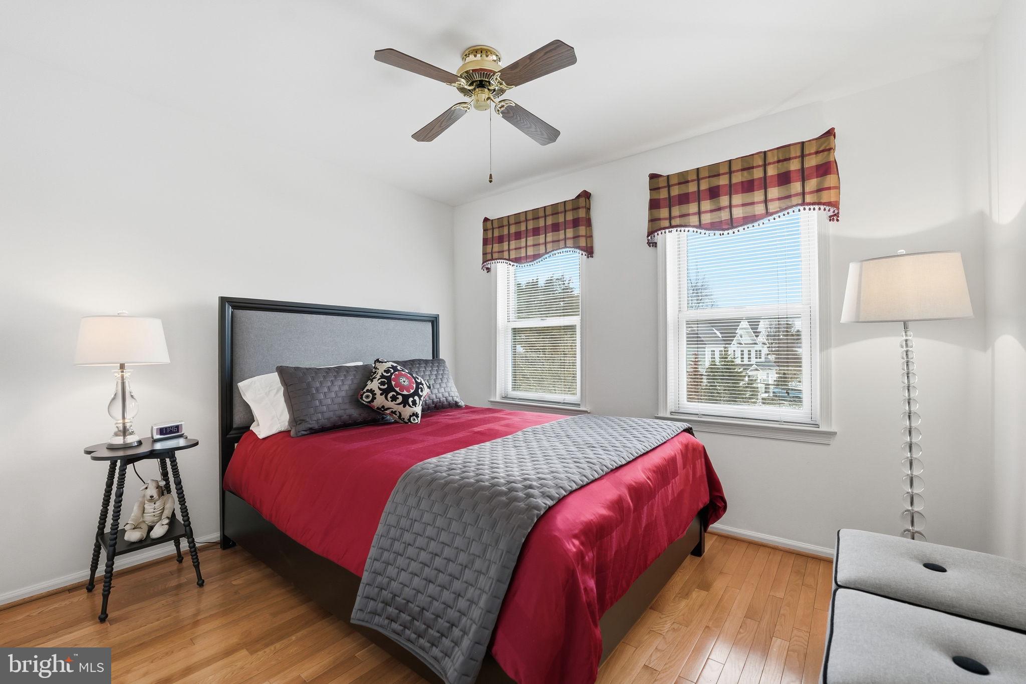 MCLEAN PARK MANOR - Residential