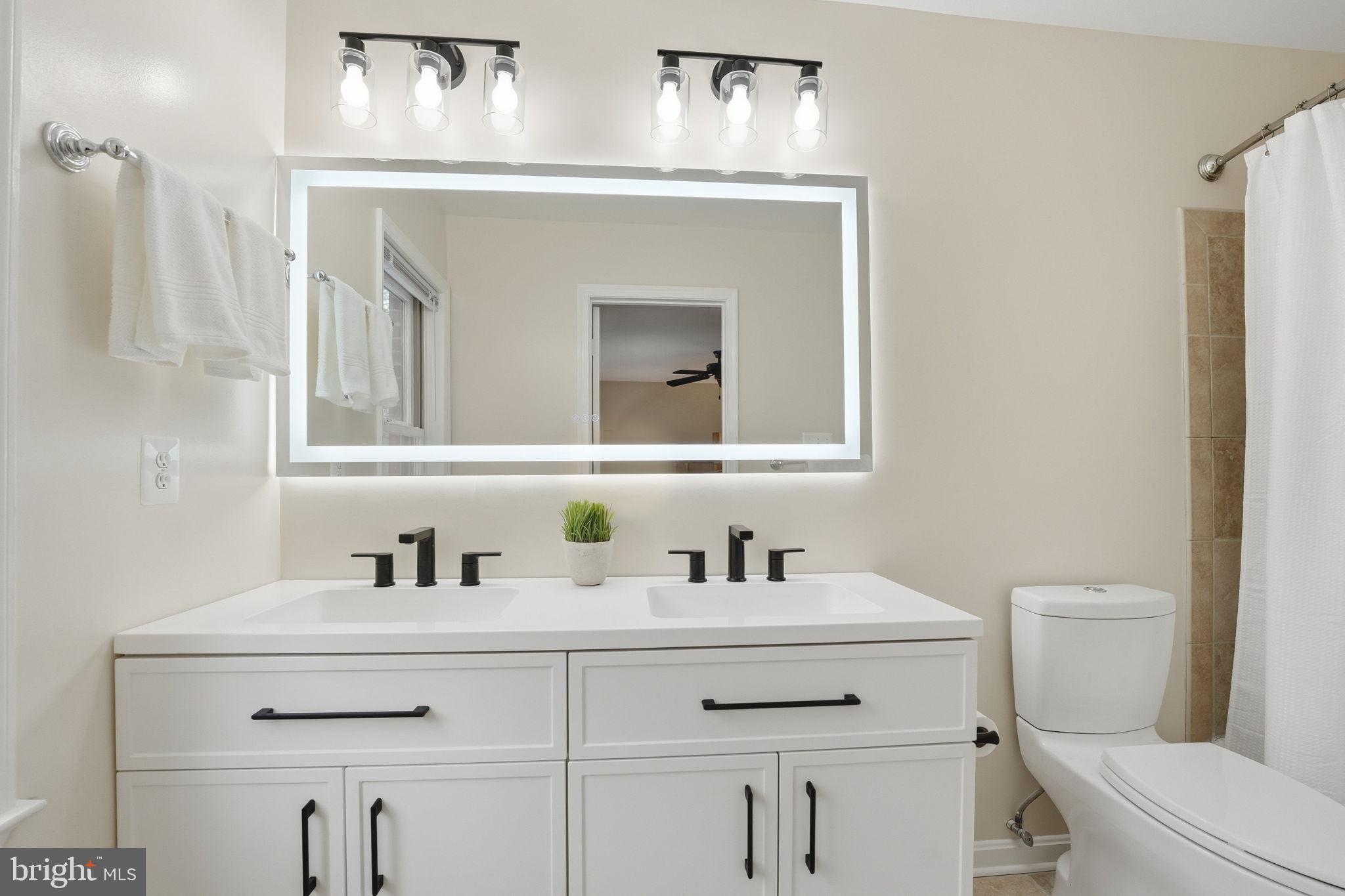 MCLEAN PARK MANOR - Residential