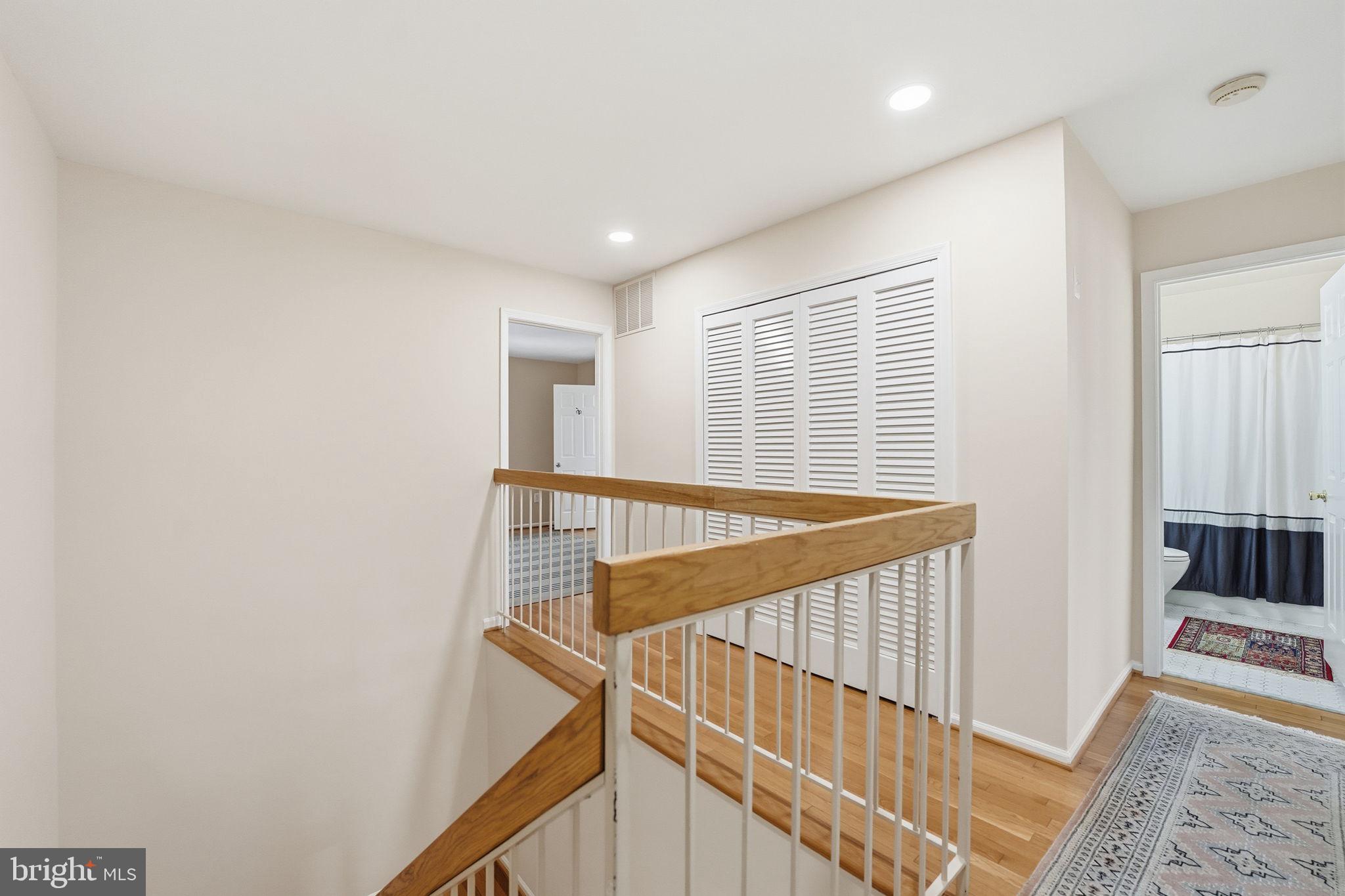 MCLEAN PARK MANOR - Residential