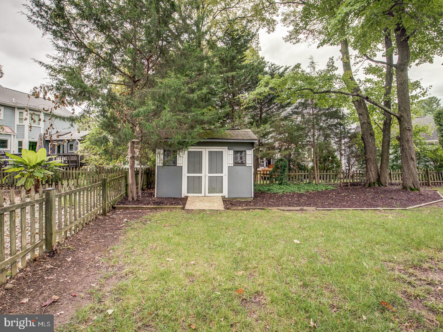 THE DOWNS - Residential