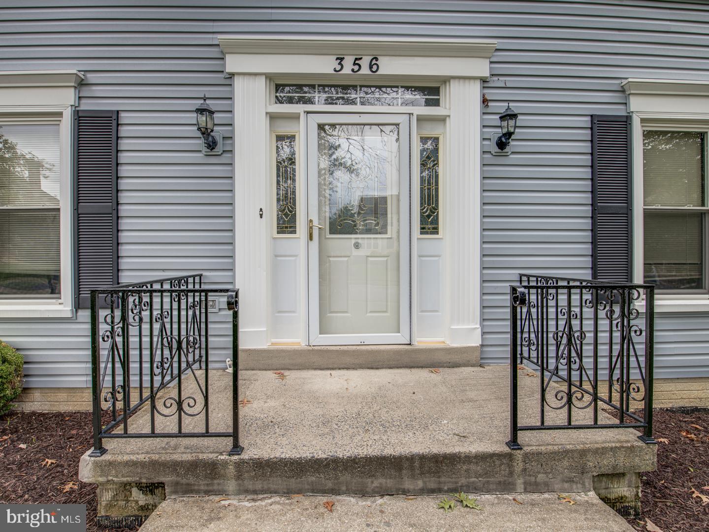 THE DOWNS - Residential