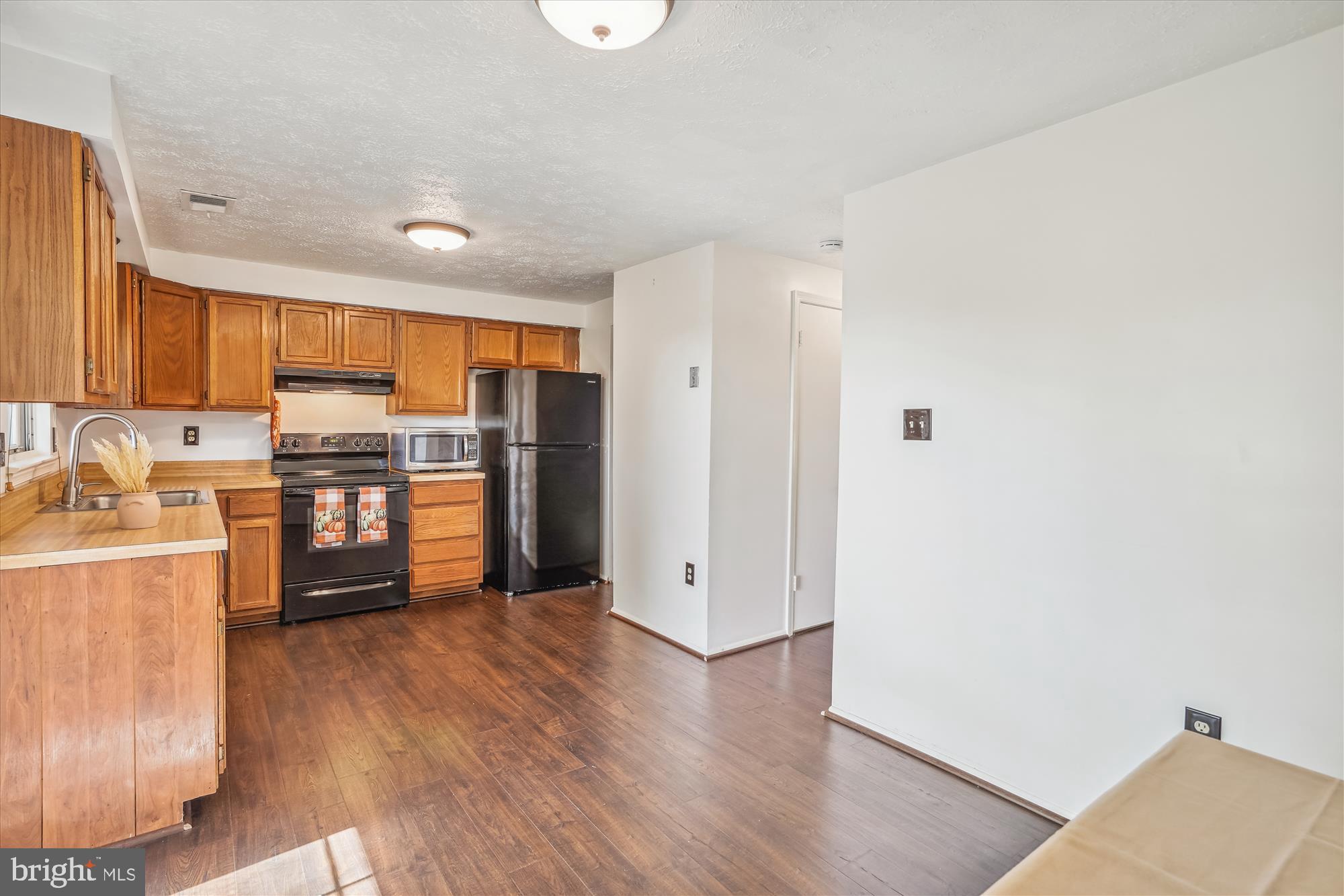 MARLBOROUGH TOWNE - Residential