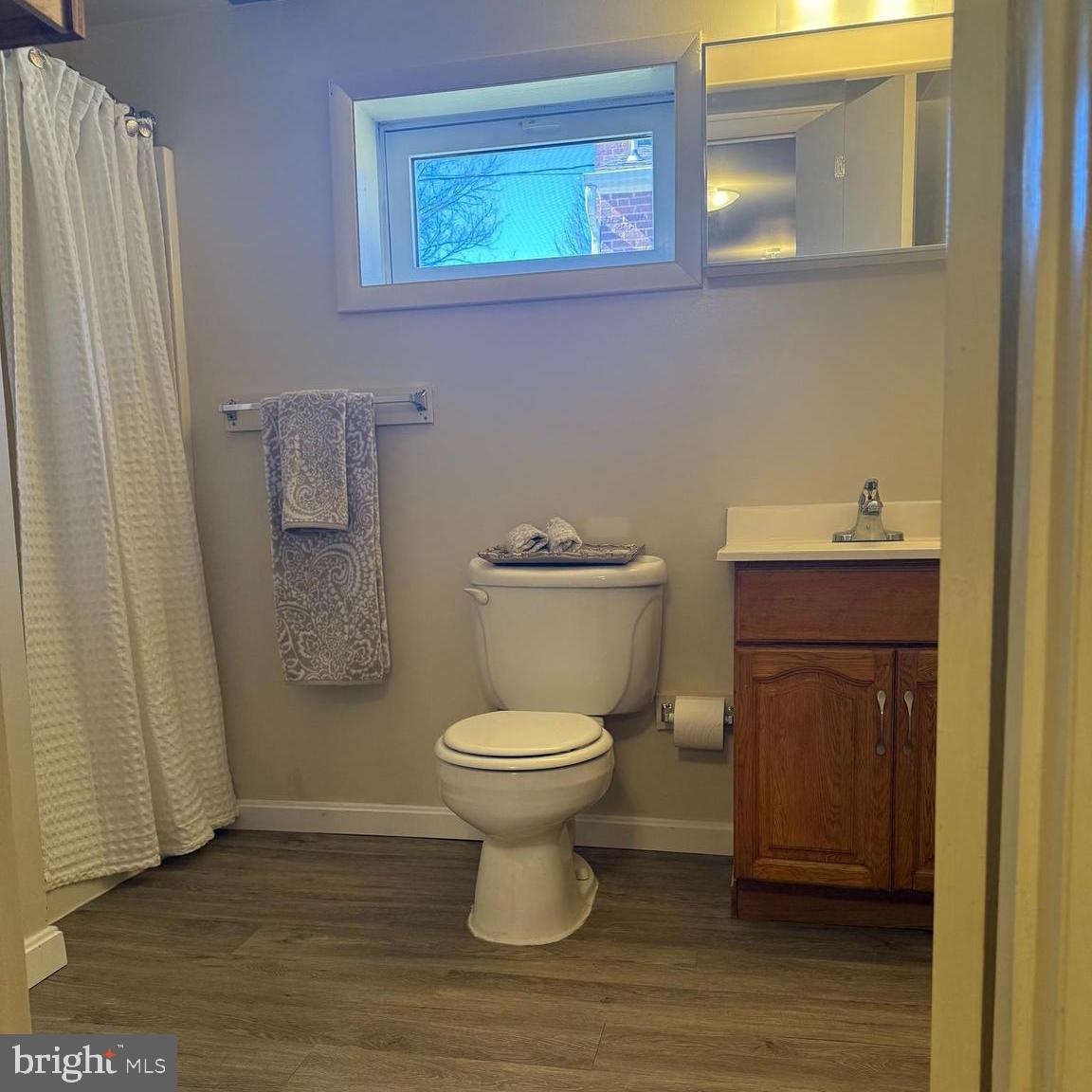 WHEATON CREST - Residential