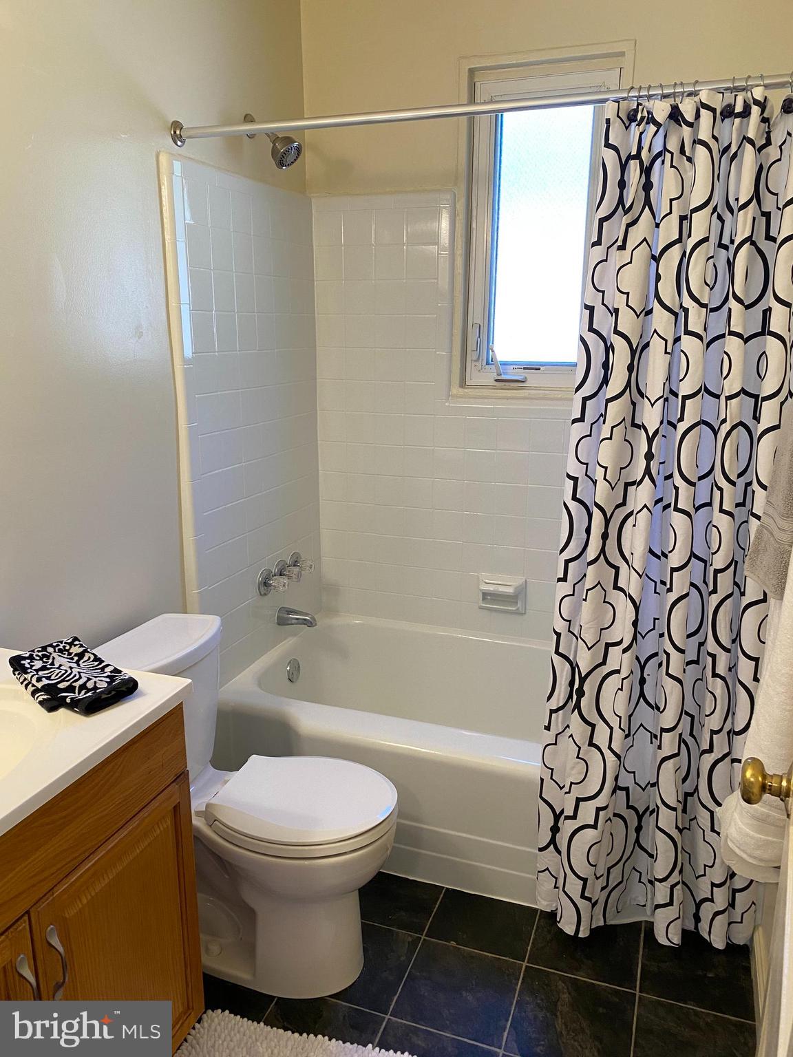 WHEATON CREST - Residential