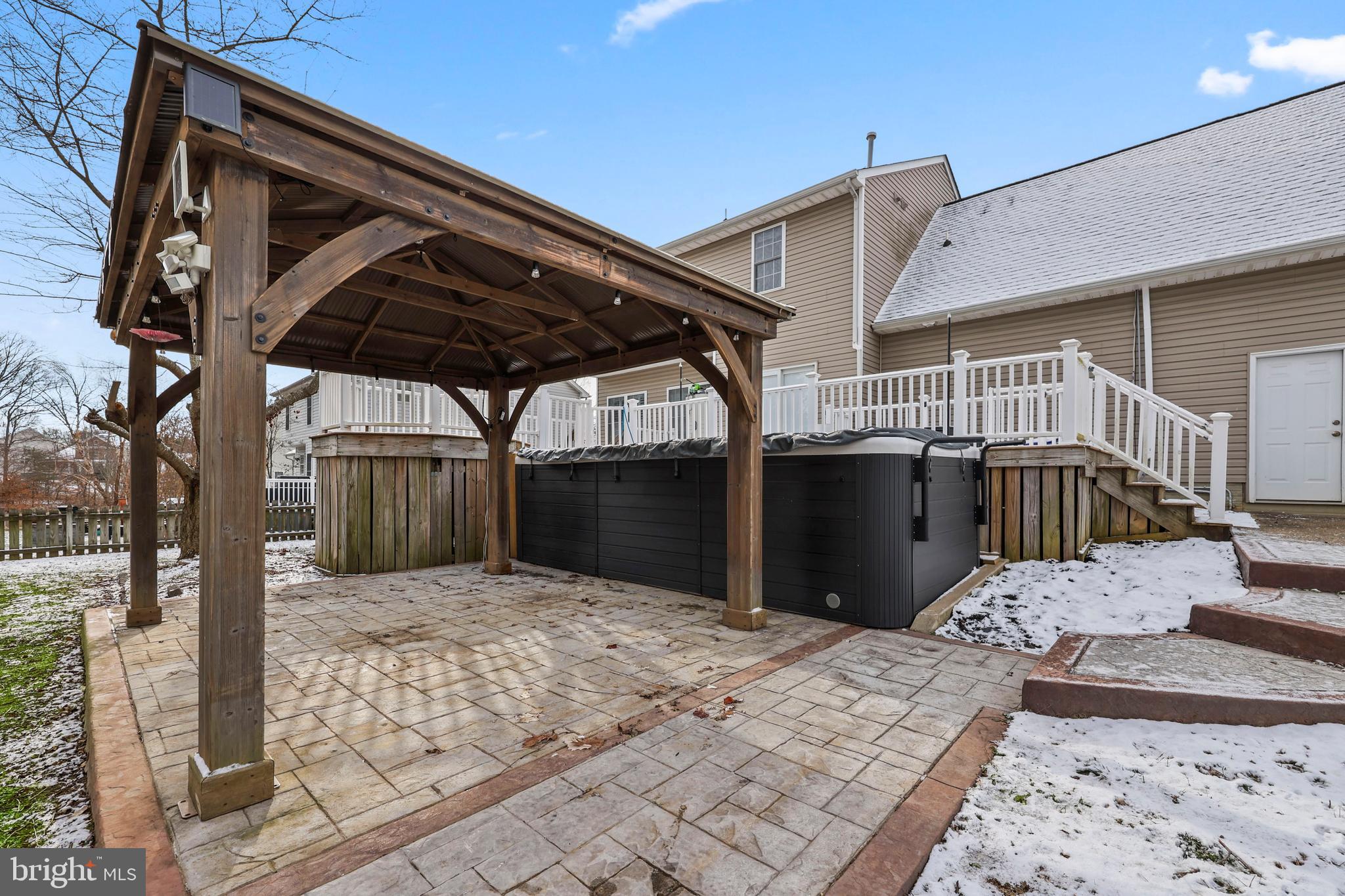 LEELAND STATION - Residential