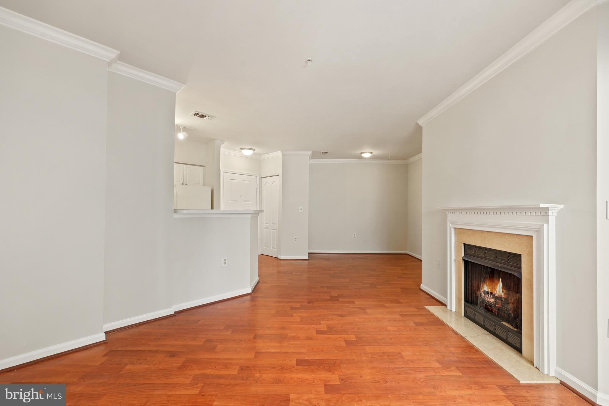 12913 ALTON SQUARE 210