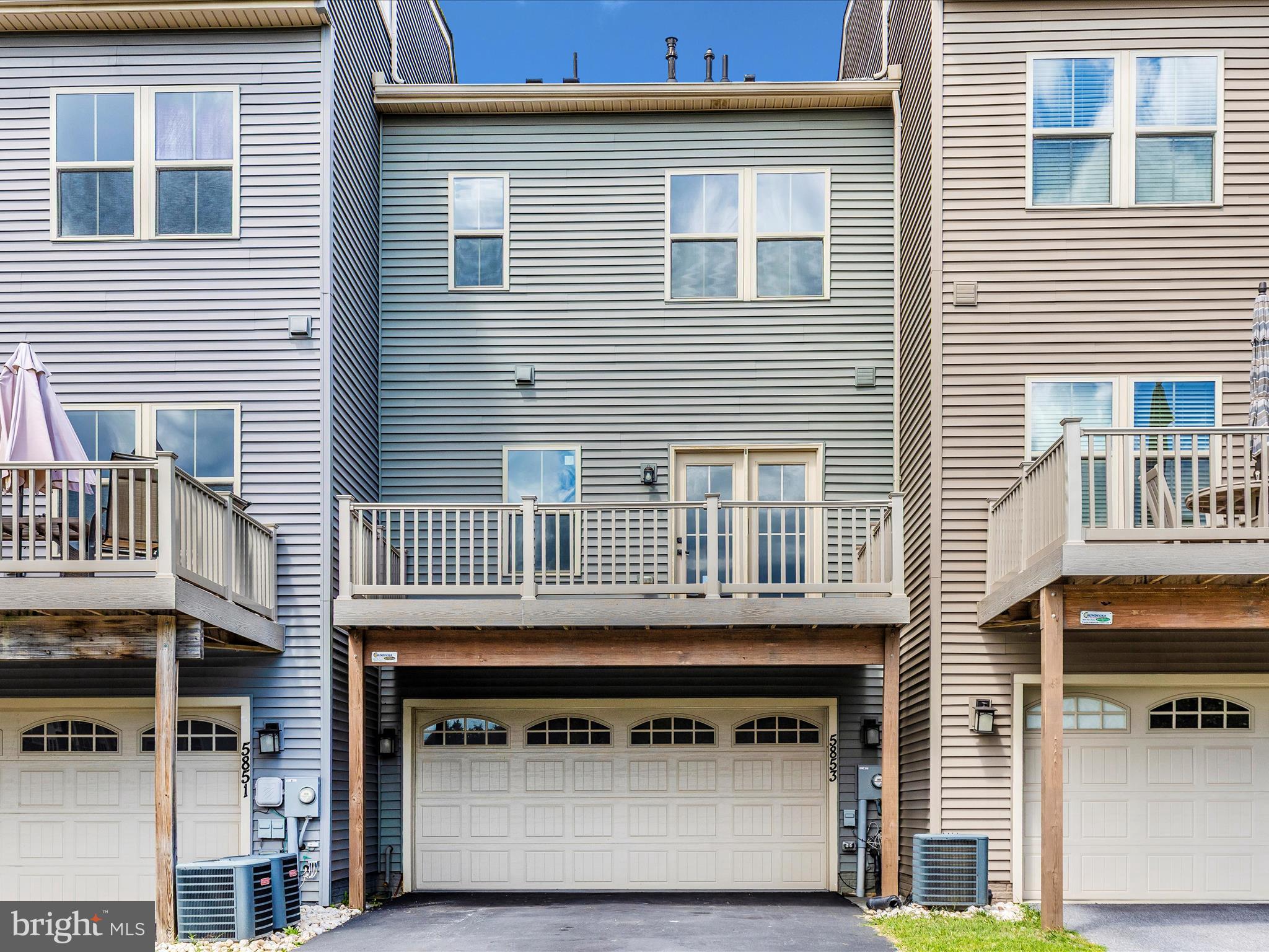 OAKDALE VILLAGE - Residential