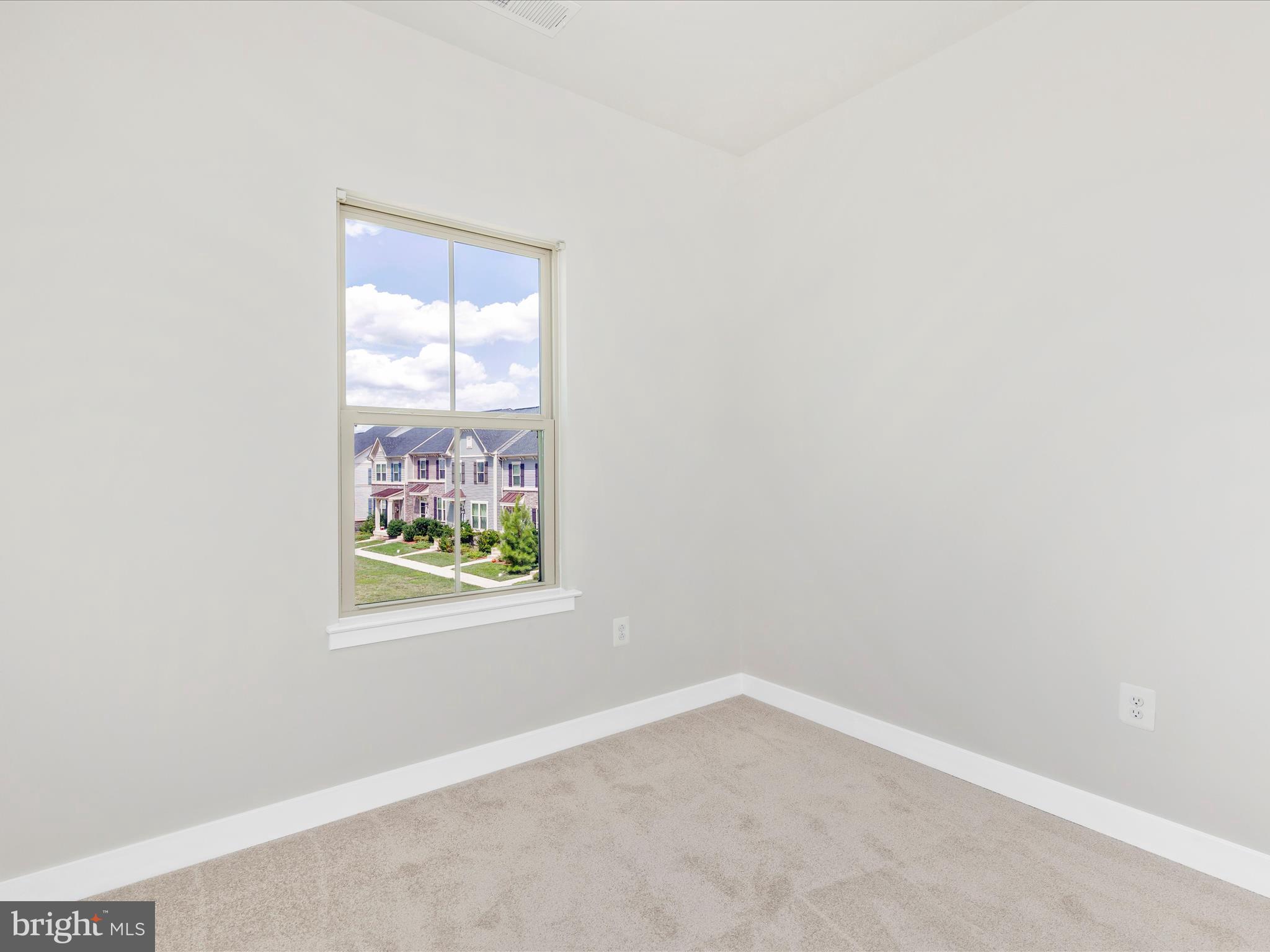 OAKDALE VILLAGE - Residential