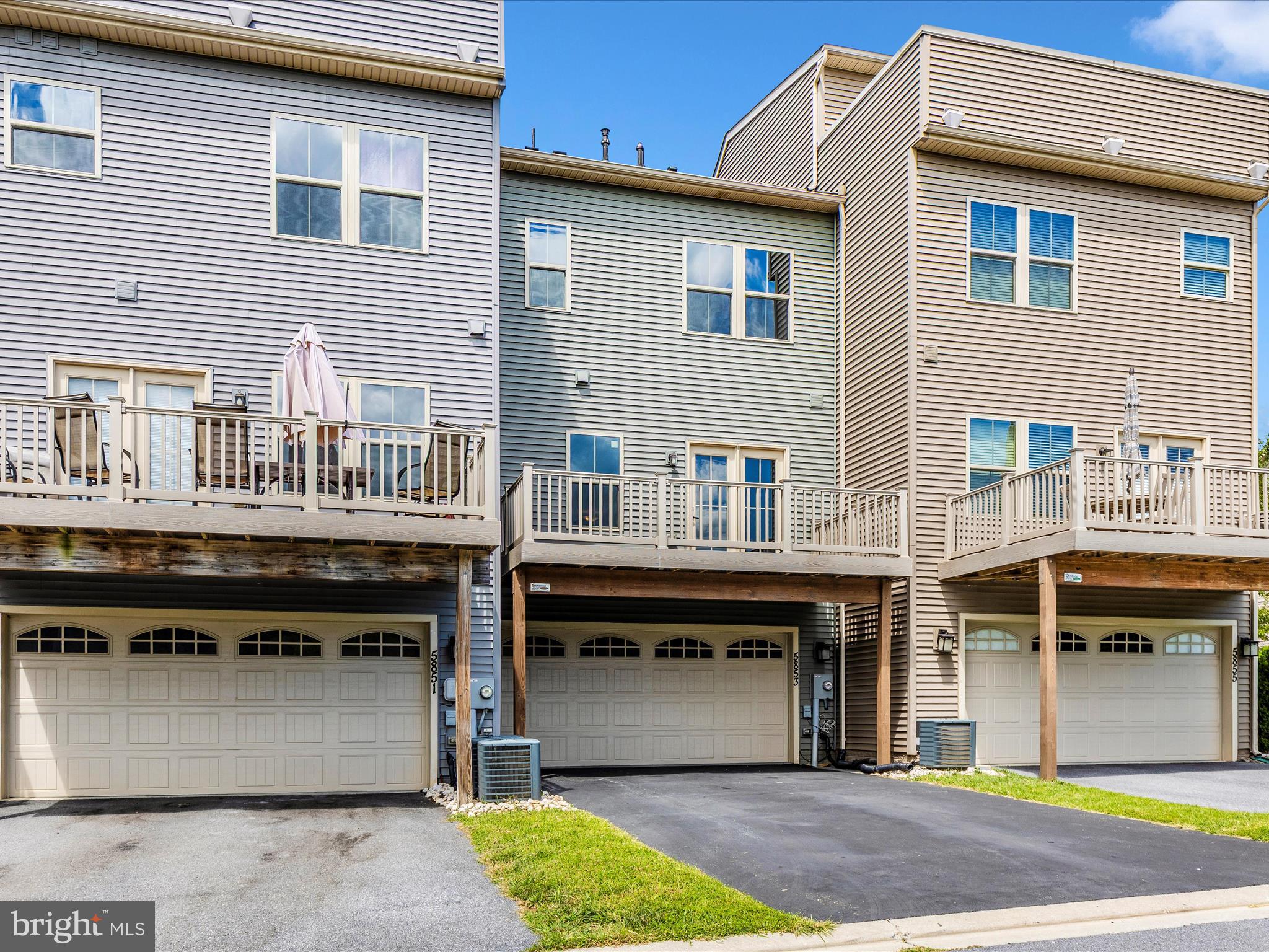 OAKDALE VILLAGE - Residential