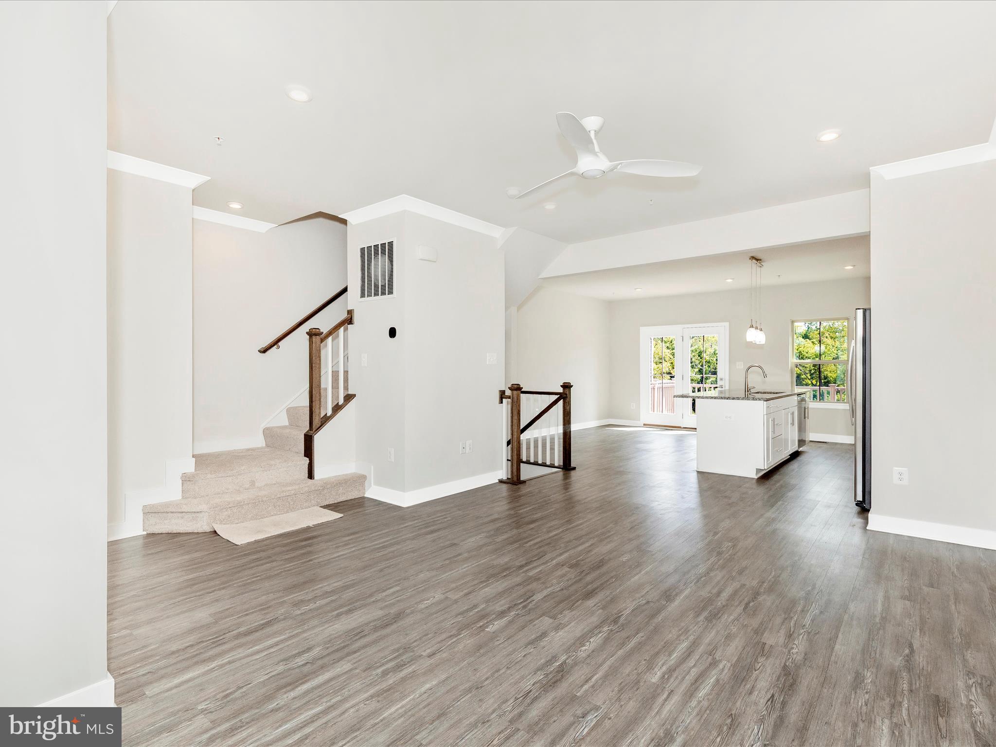 OAKDALE VILLAGE - Residential