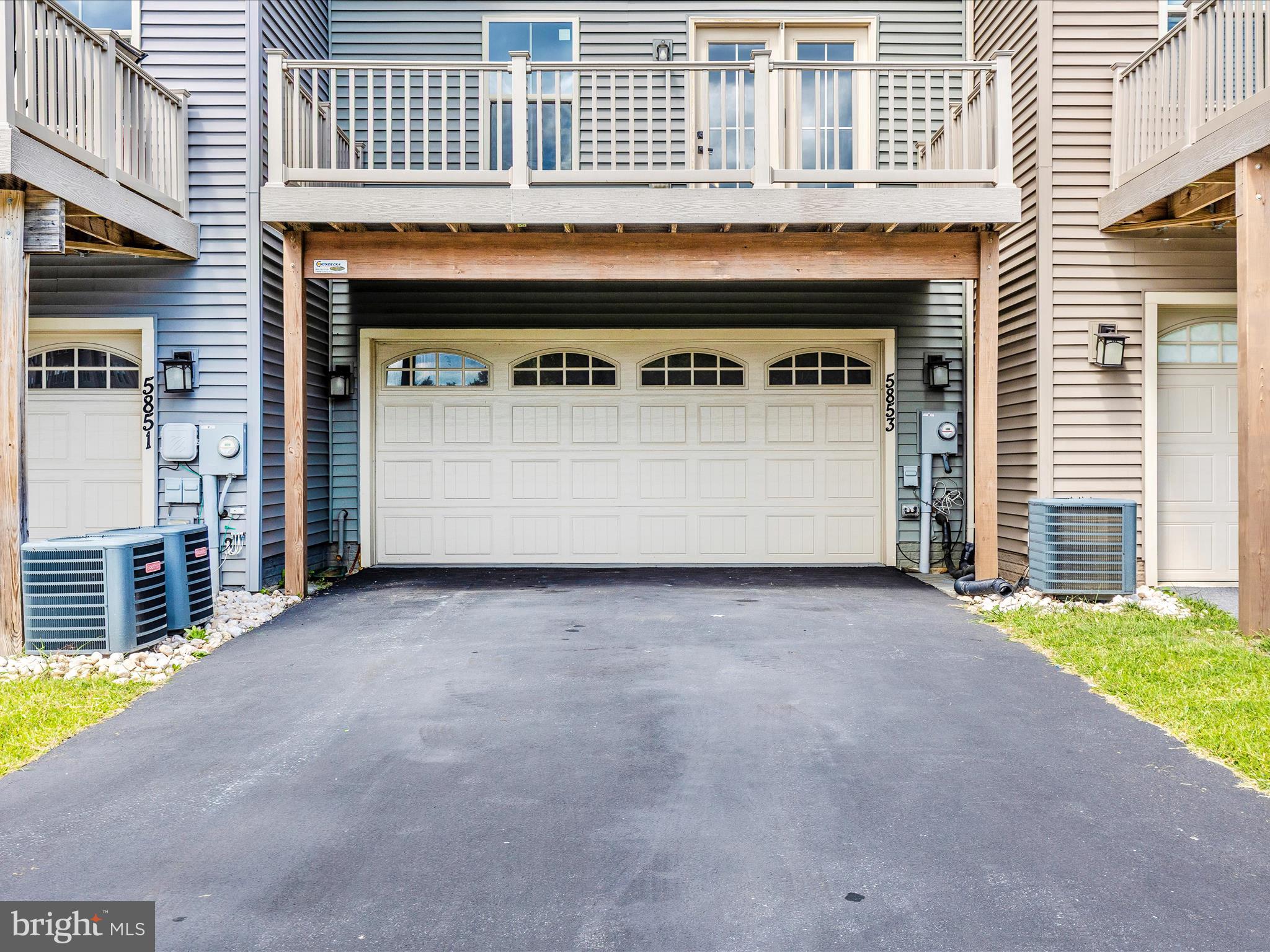 OAKDALE VILLAGE - Residential