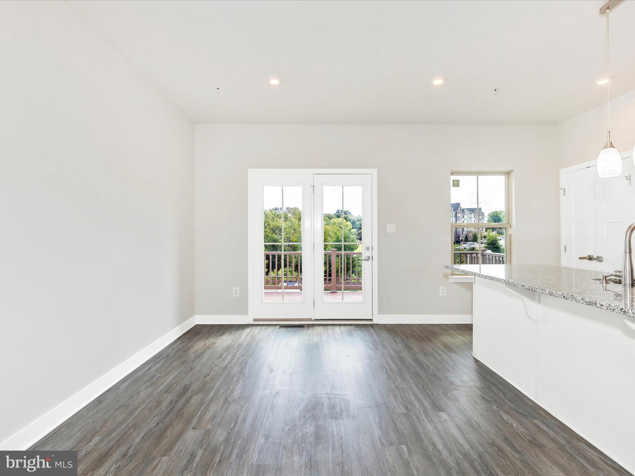 OAKDALE VILLAGE - Residential