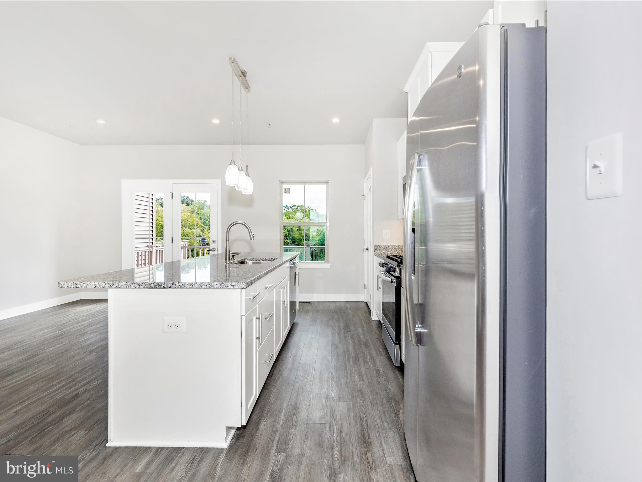 OAKDALE VILLAGE - Residential