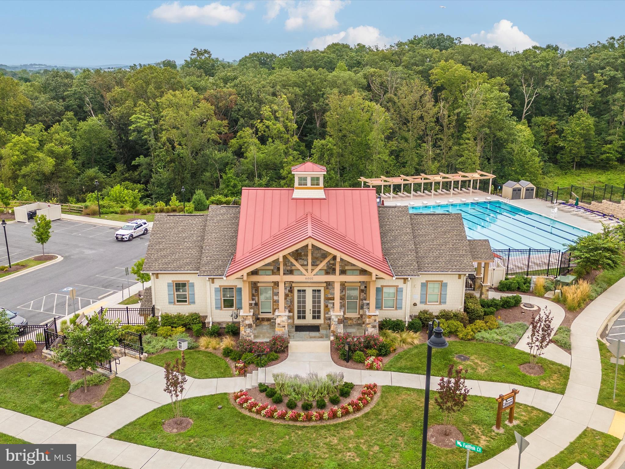 OAKDALE VILLAGE - Residential